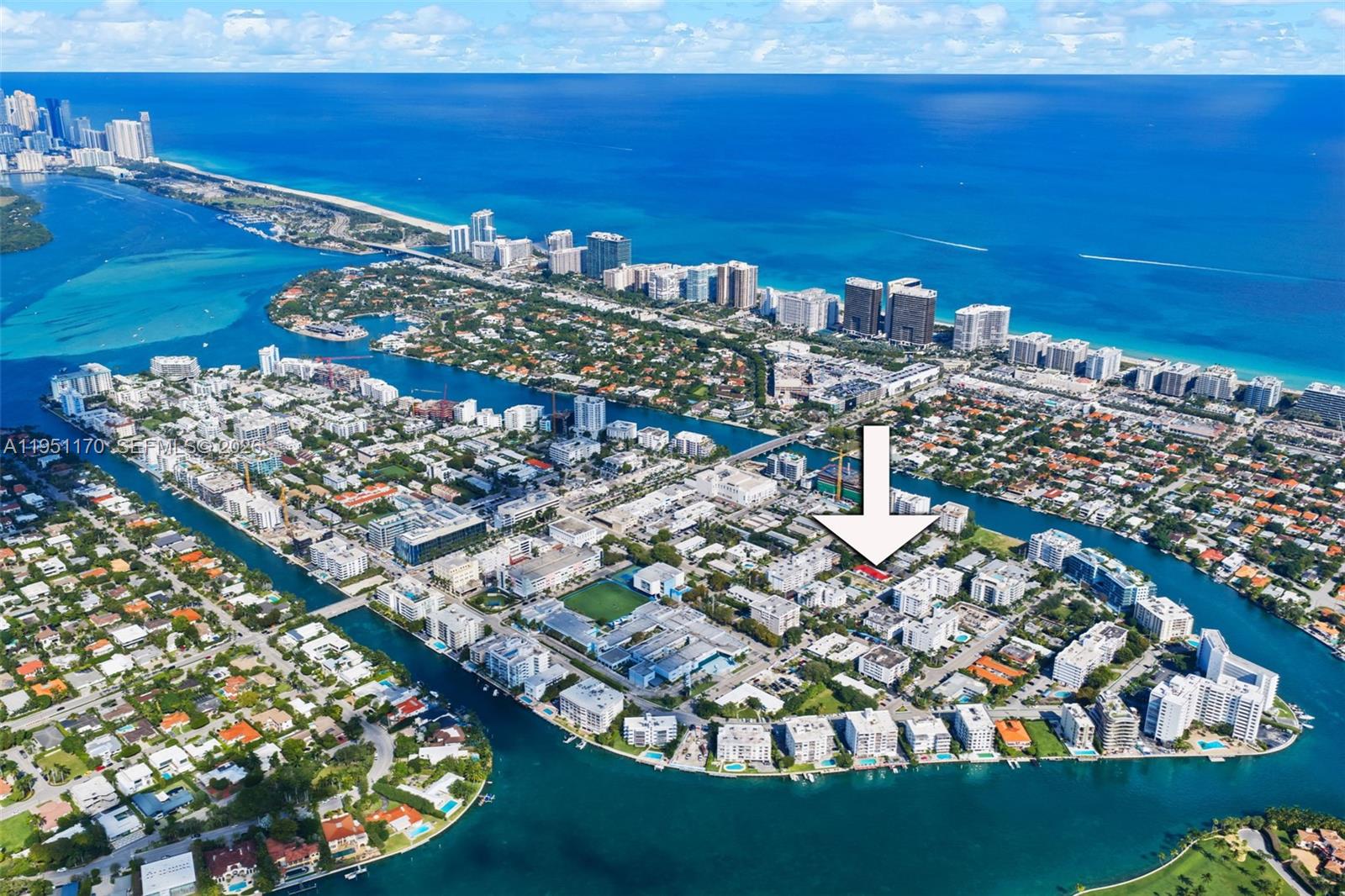 BAY HARBOR ISLAND - Land