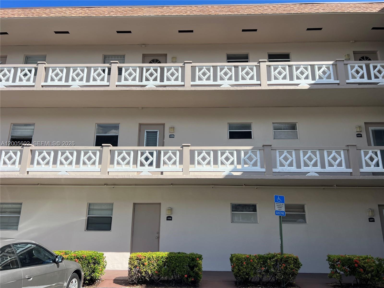 QUINSANA GARDENS CONDO - Residential