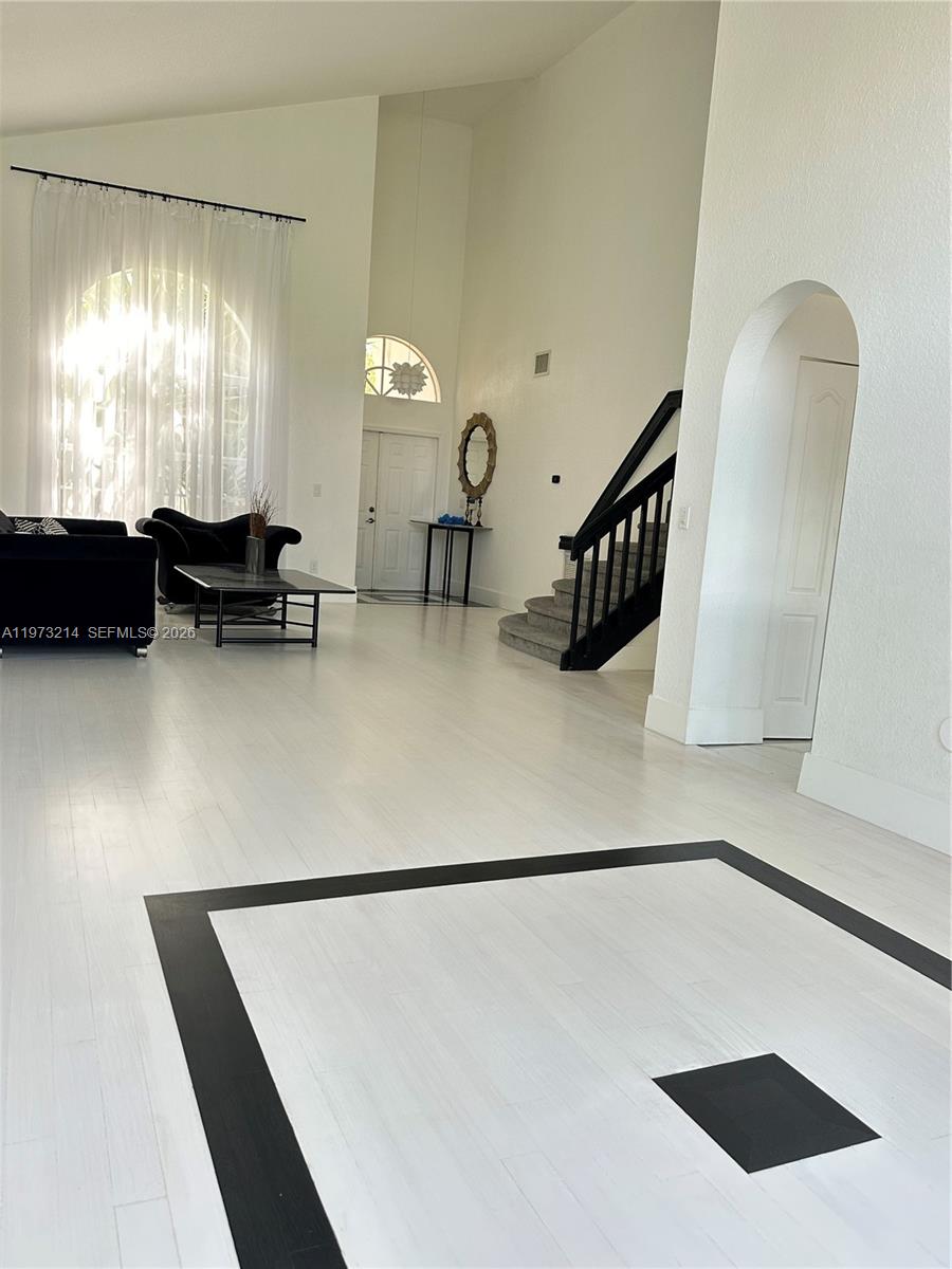 DORAL ISLES-ANTILLES - Residential