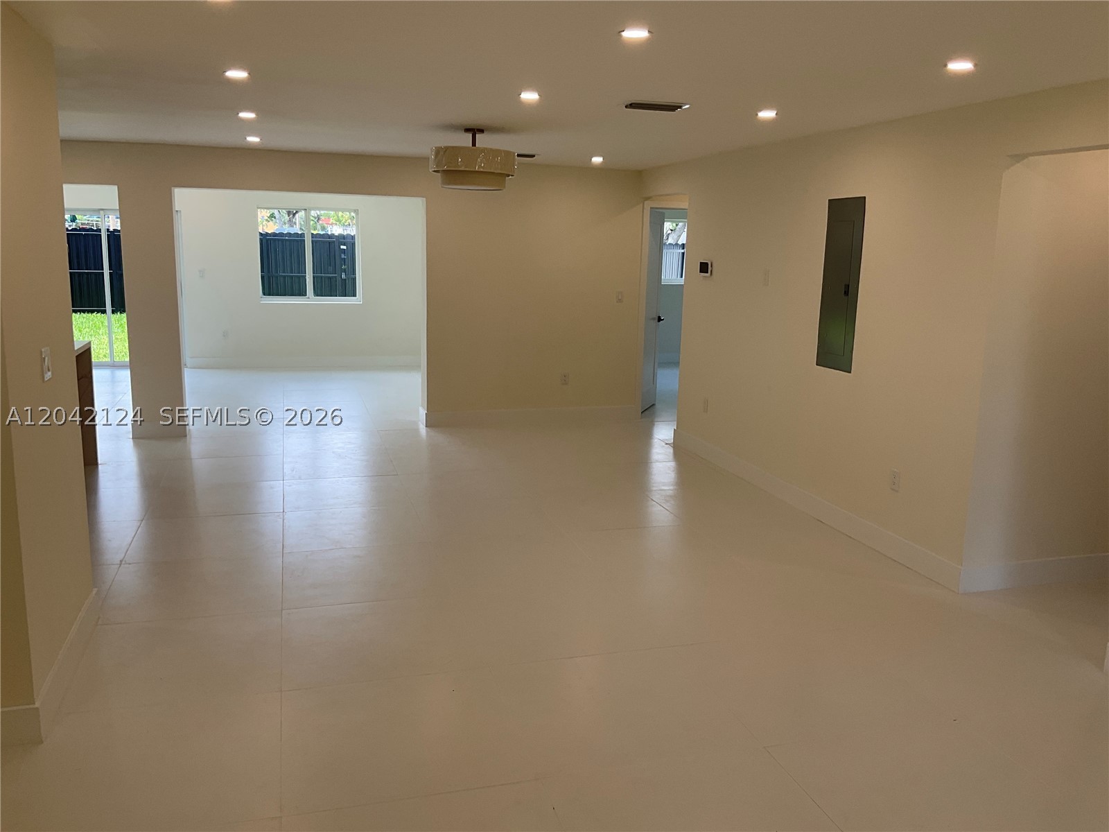 GLENROYAL SUB - Residential