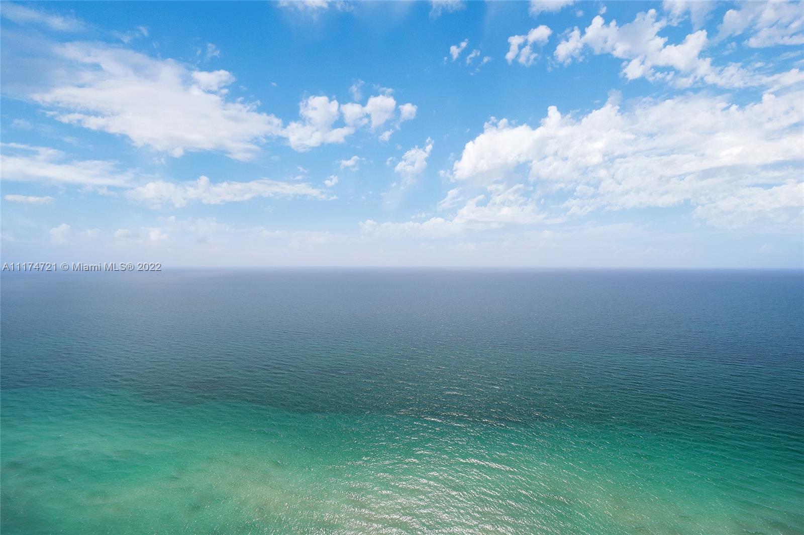 TURNBERRY OCEAN CLUB - Residential