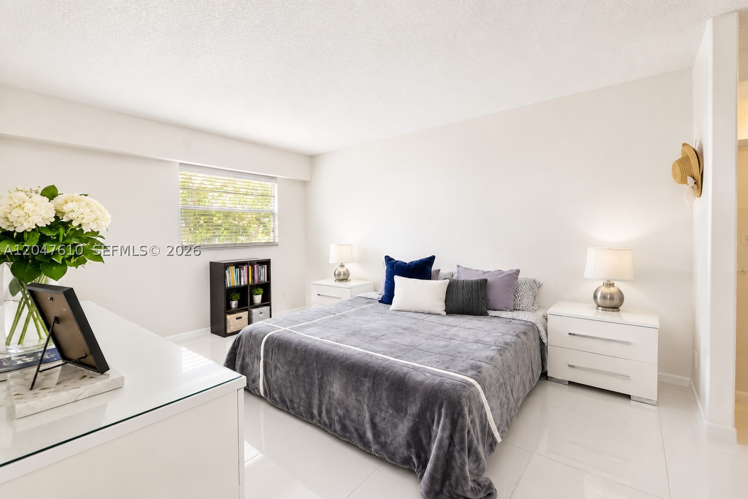 CAMBRIDGE AT CENTURY VILL - Residential