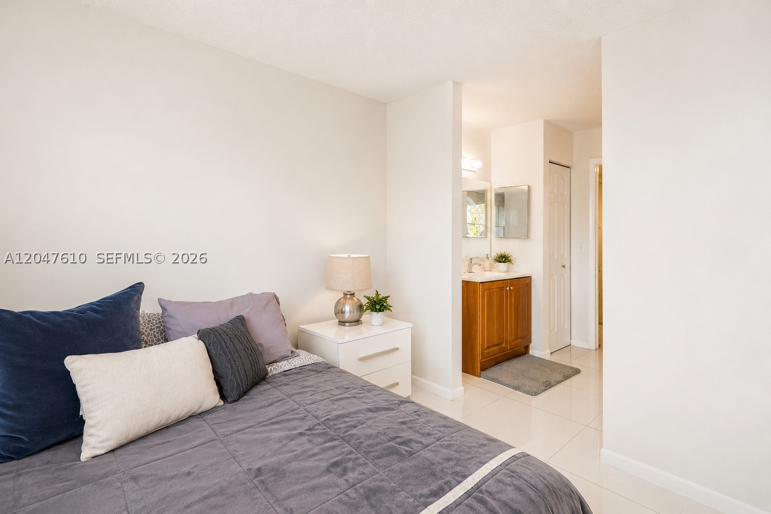 CAMBRIDGE AT CENTURY VILL - Residential