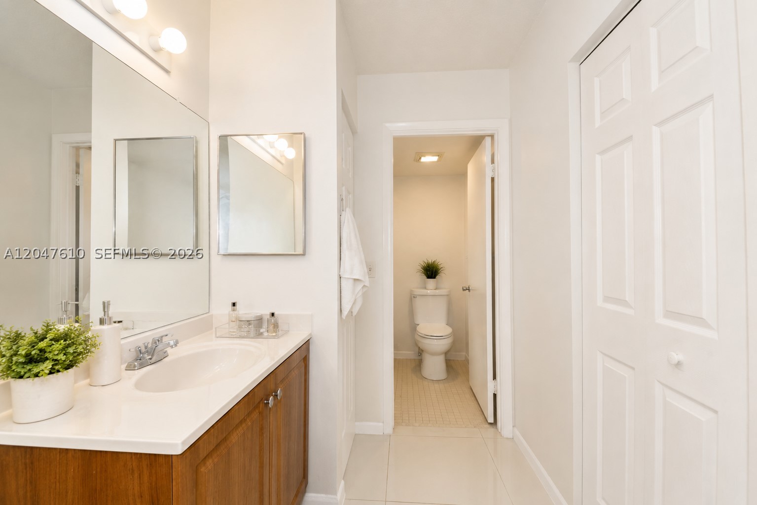 CAMBRIDGE AT CENTURY VILL - Residential