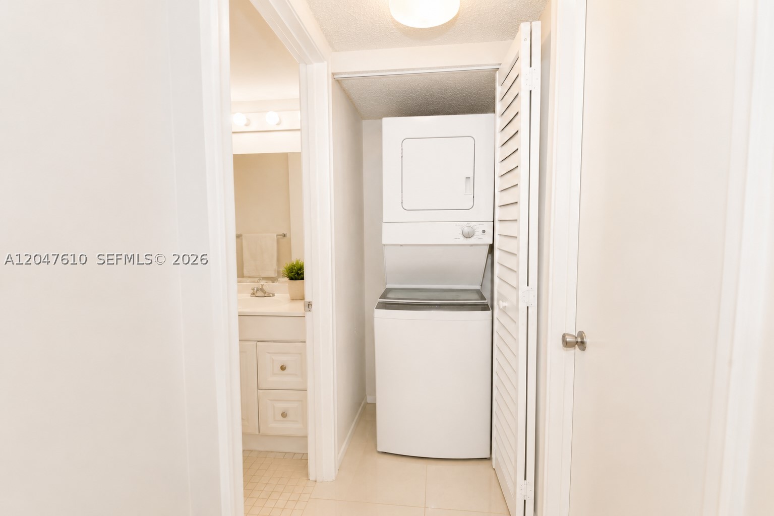 CAMBRIDGE AT CENTURY VILL - Residential
