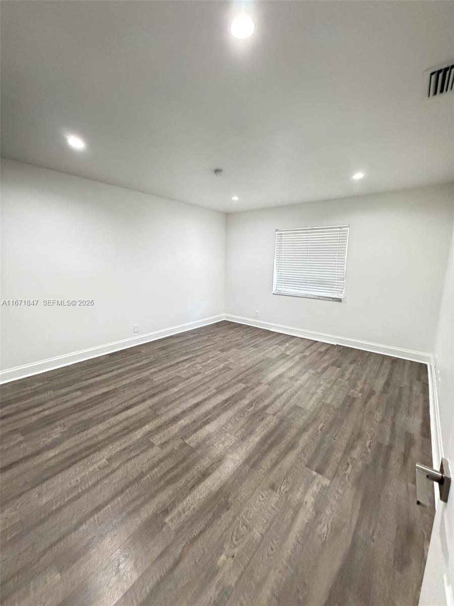 BOCA LAKES CONDO - Residential