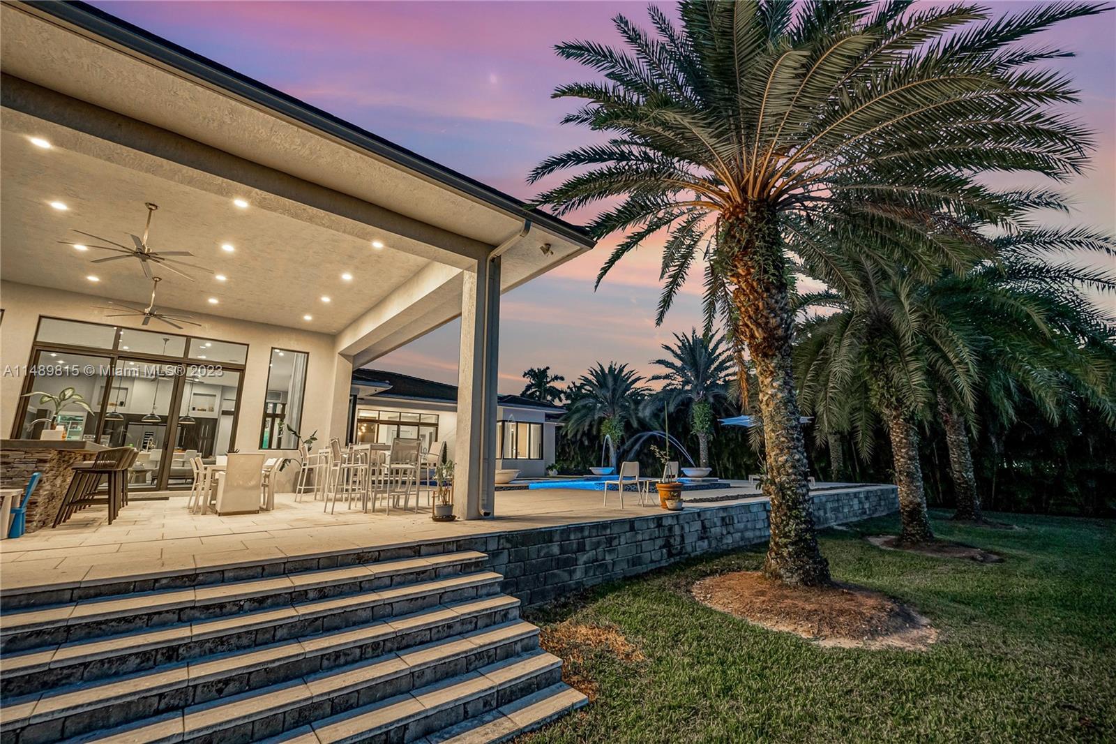 PLANTATION ACRES - Residential