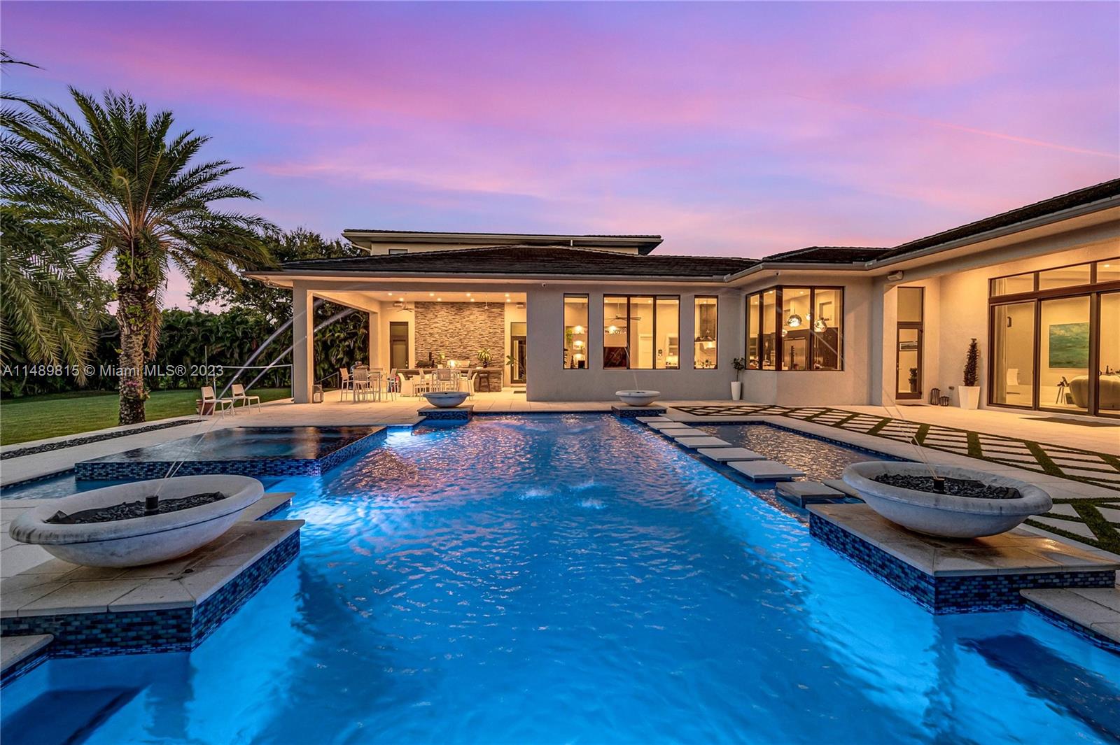 PLANTATION ACRES - Residential