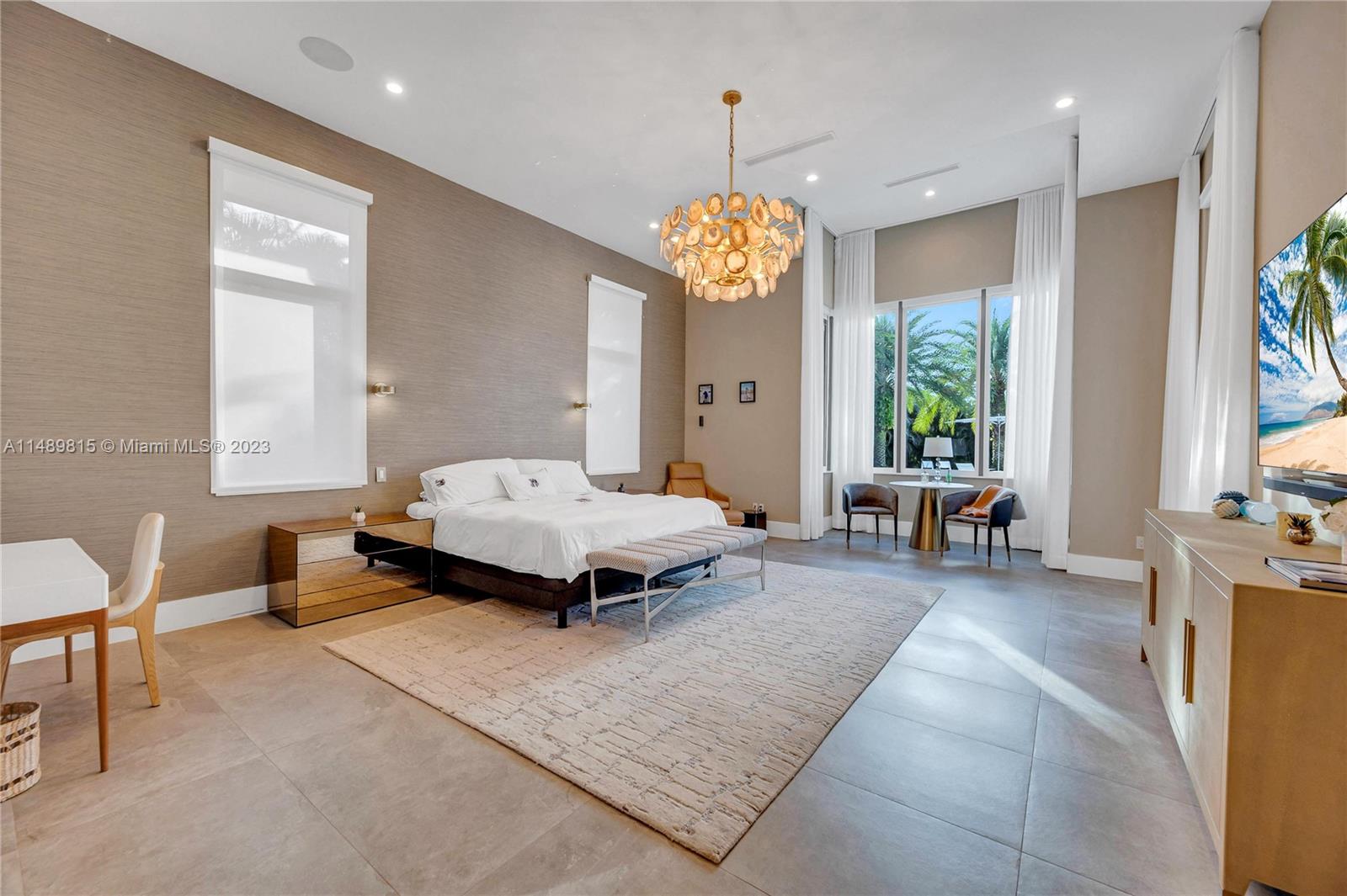 PLANTATION ACRES - Residential