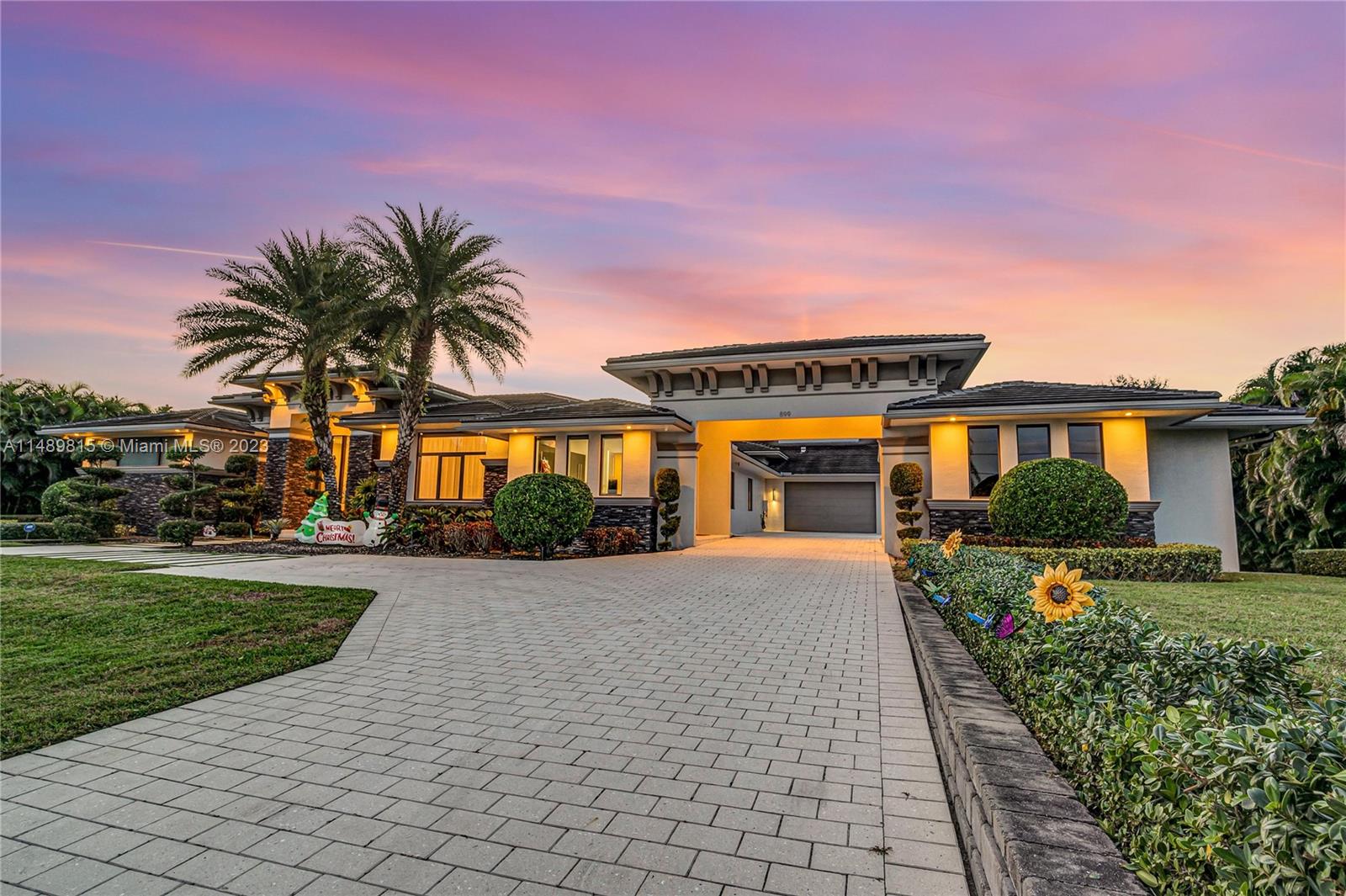 PLANTATION ACRES - Residential