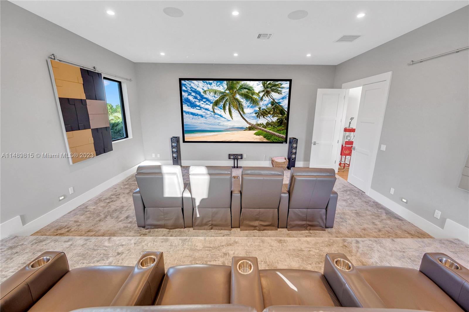 PLANTATION ACRES - Residential