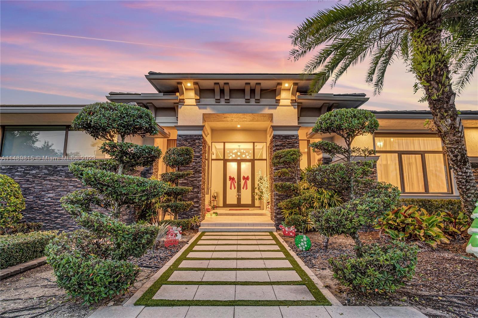 PLANTATION ACRES - Residential