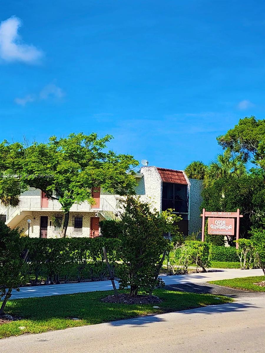 CASA GRANADA CONDO - Residential