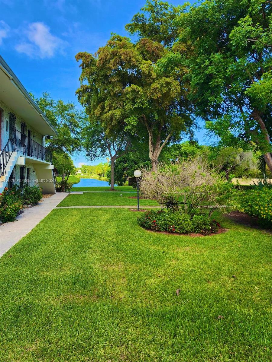CASA GRANADA CONDO - Residential