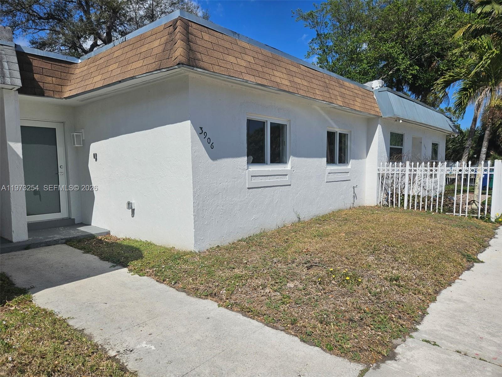 VISTA TOWNHOUSE SEC B - Residential