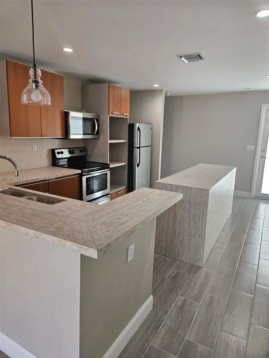 VISTA TOWNHOUSE SEC B - Residential