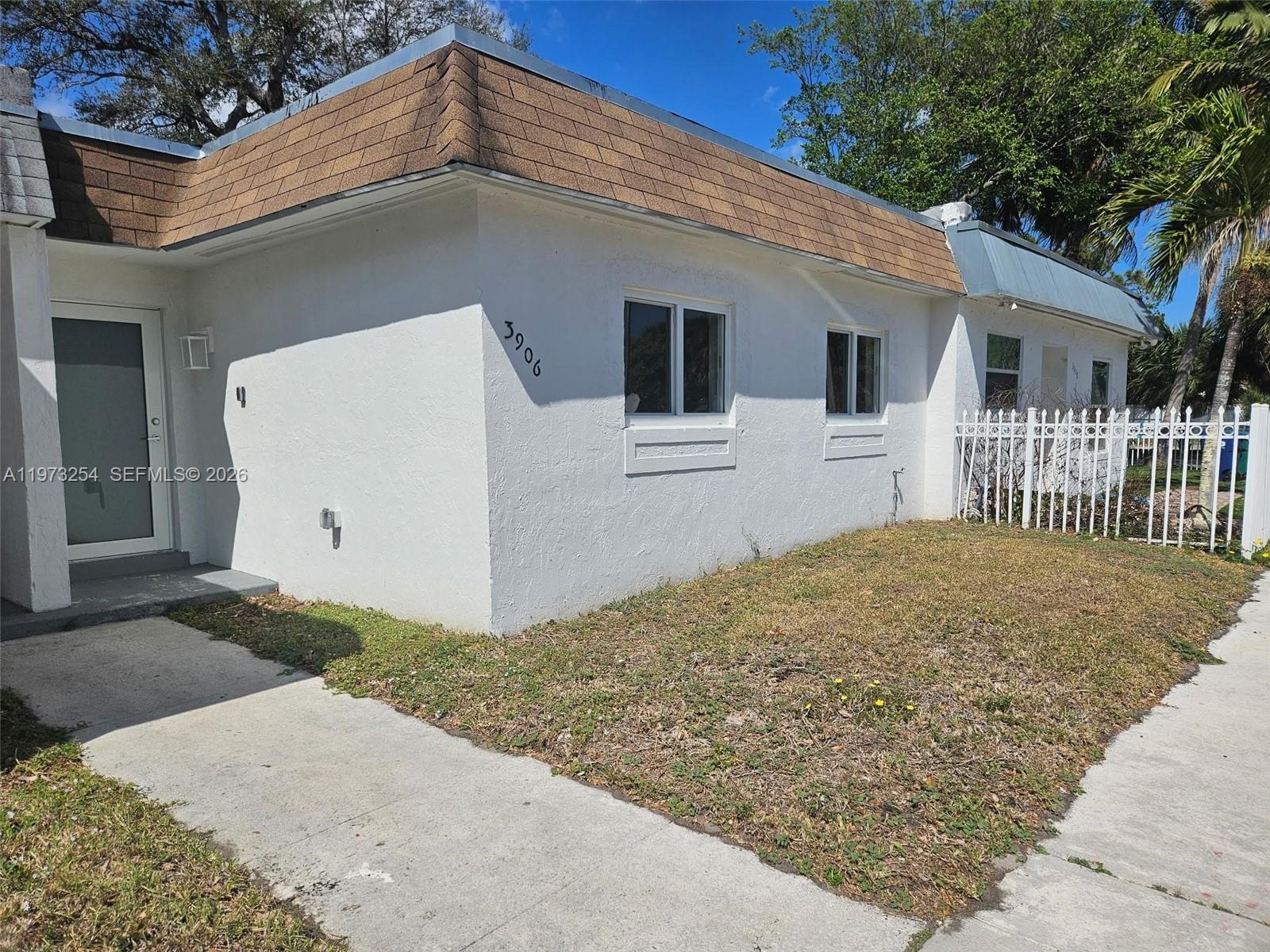 VISTA TOWNHOUSE SEC B - Residential