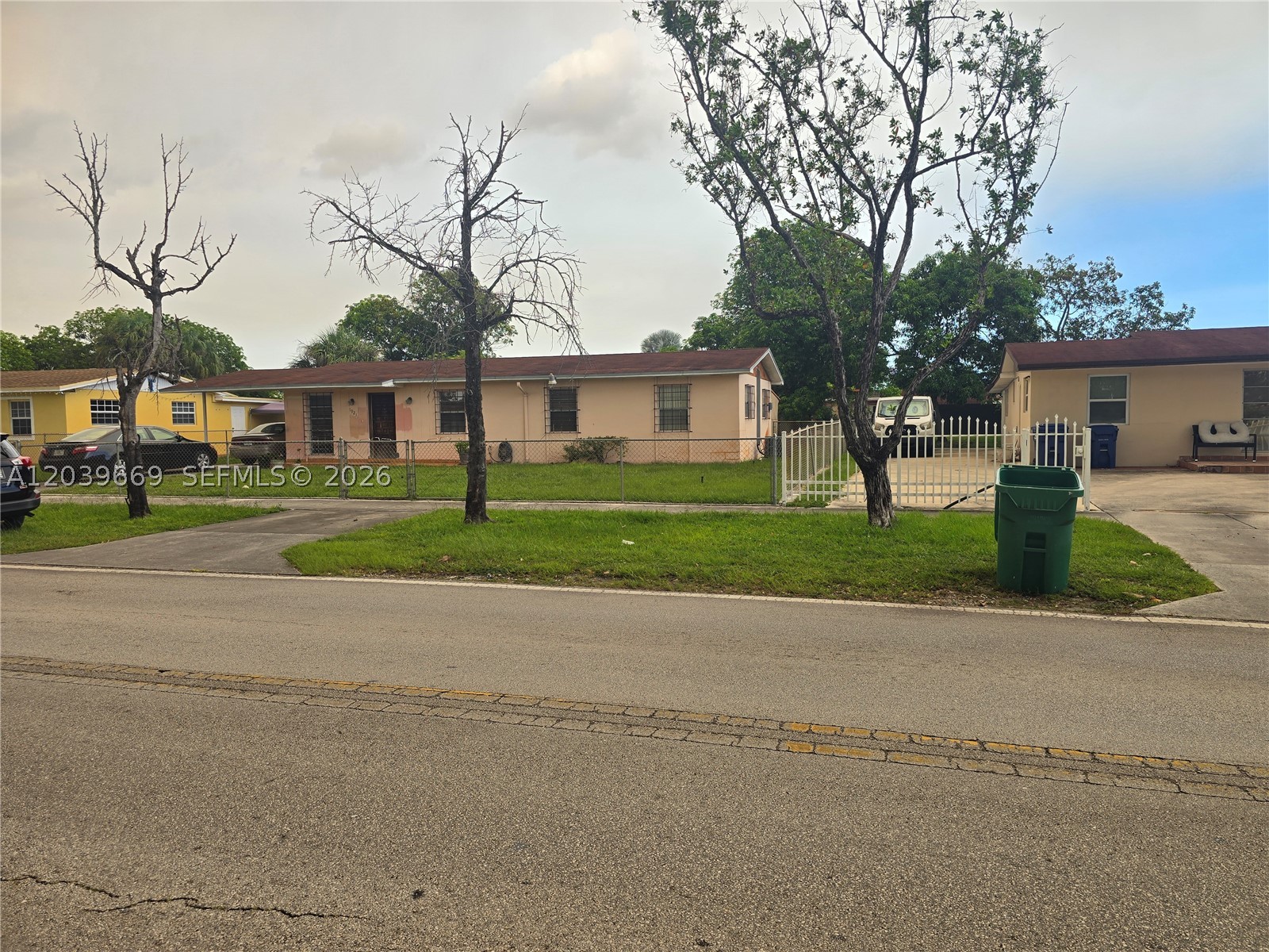 Miami Gardens Manor - Residential