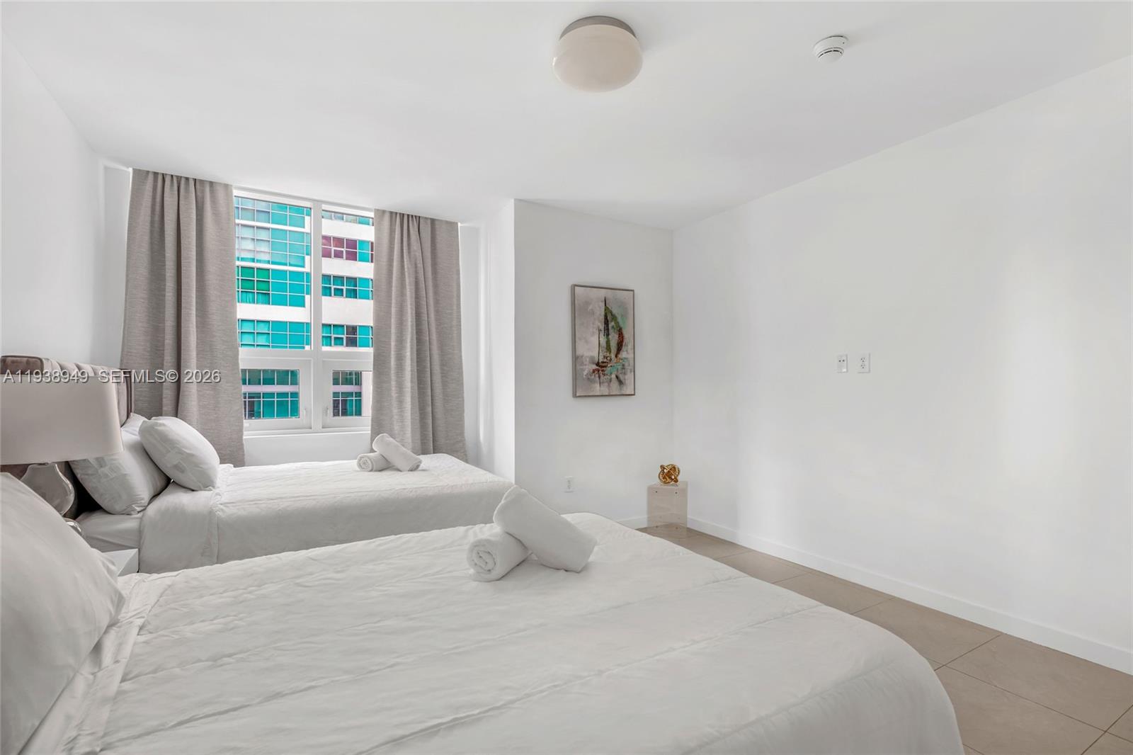 MIDBLOCK MIAMI CONDO - Residential