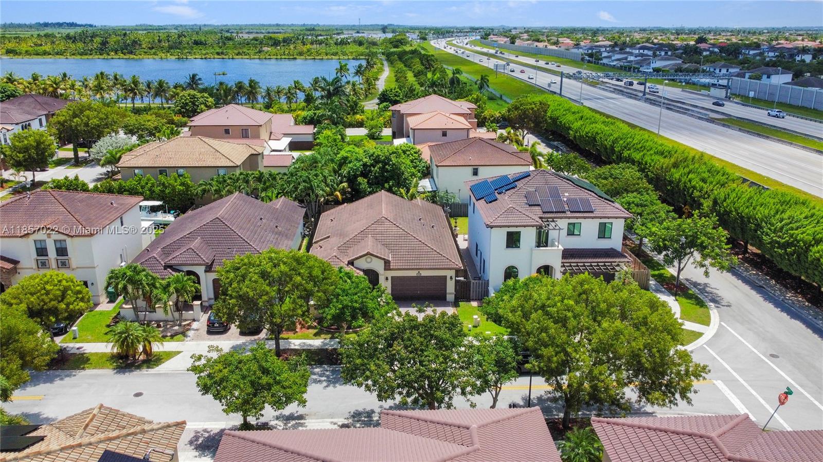 ENCLAVE AT BLACK POINT MAR - Residential