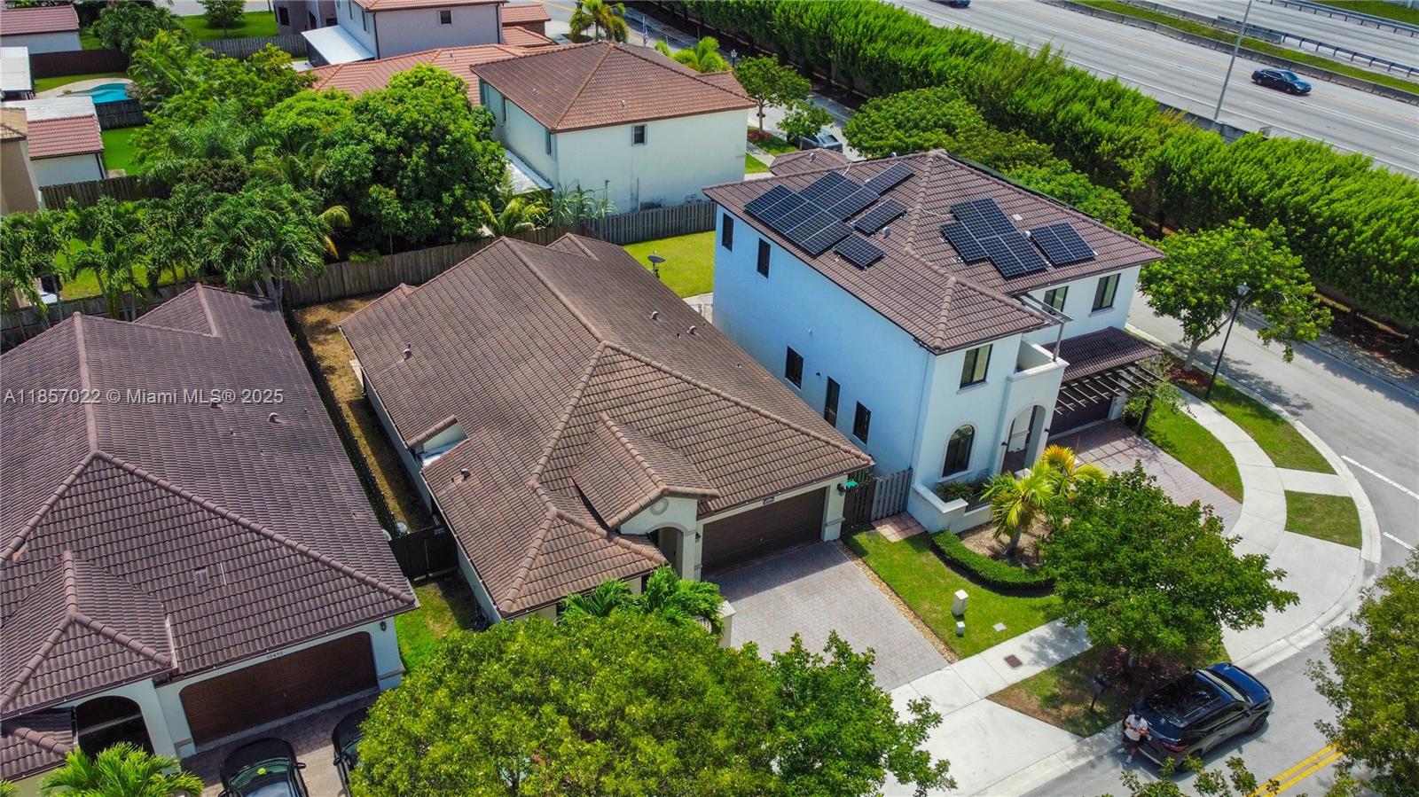 ENCLAVE AT BLACK POINT MAR - Residential