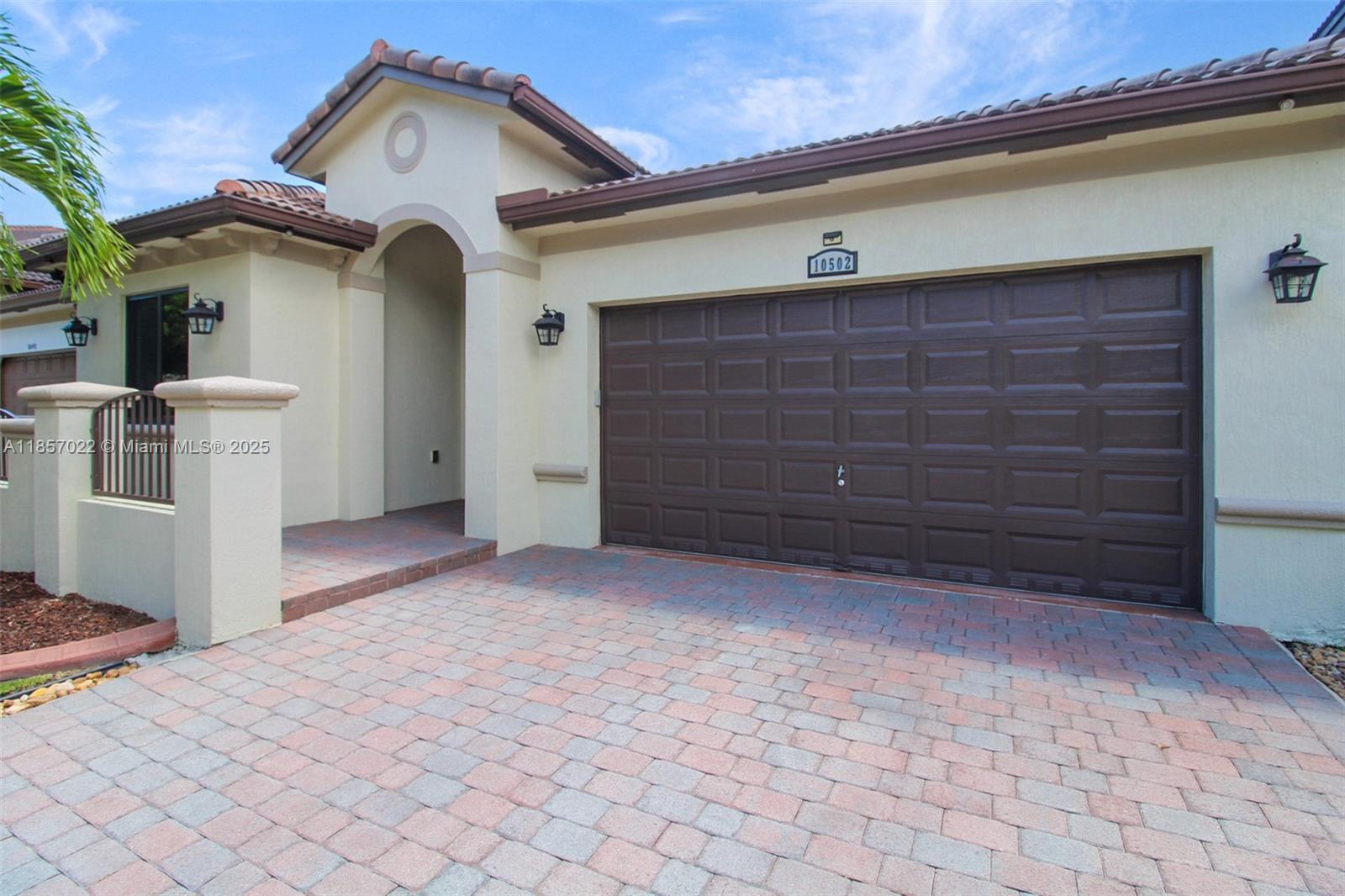 ENCLAVE AT BLACK POINT MAR - Residential