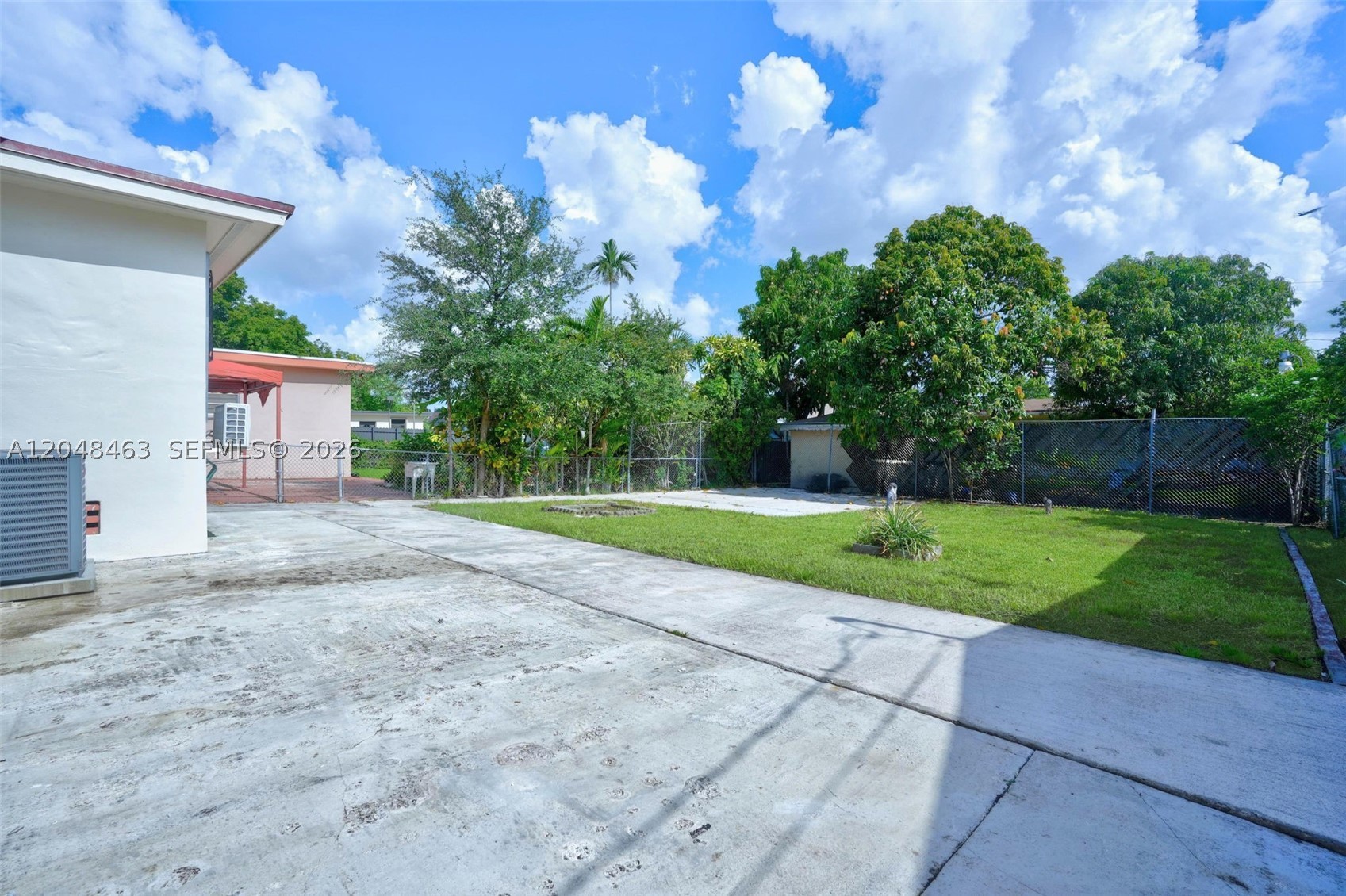 GLENROYAL-AMD - Residential