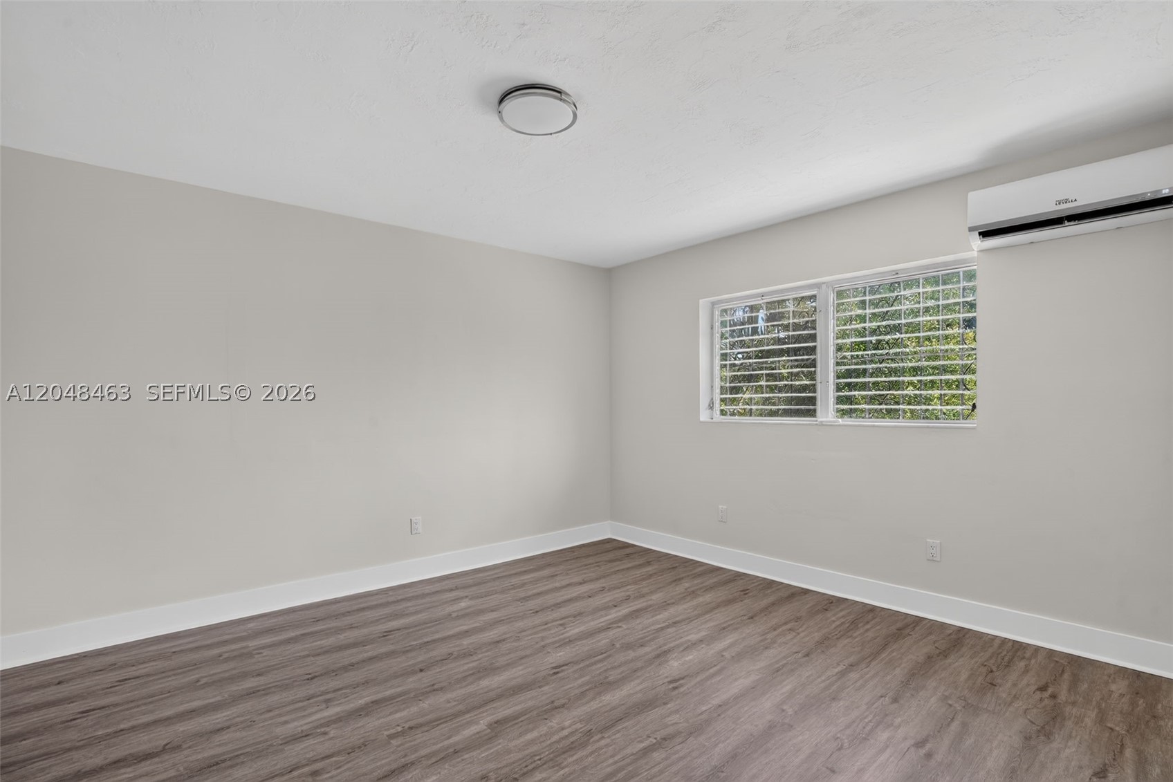 GLENROYAL-AMD - Residential