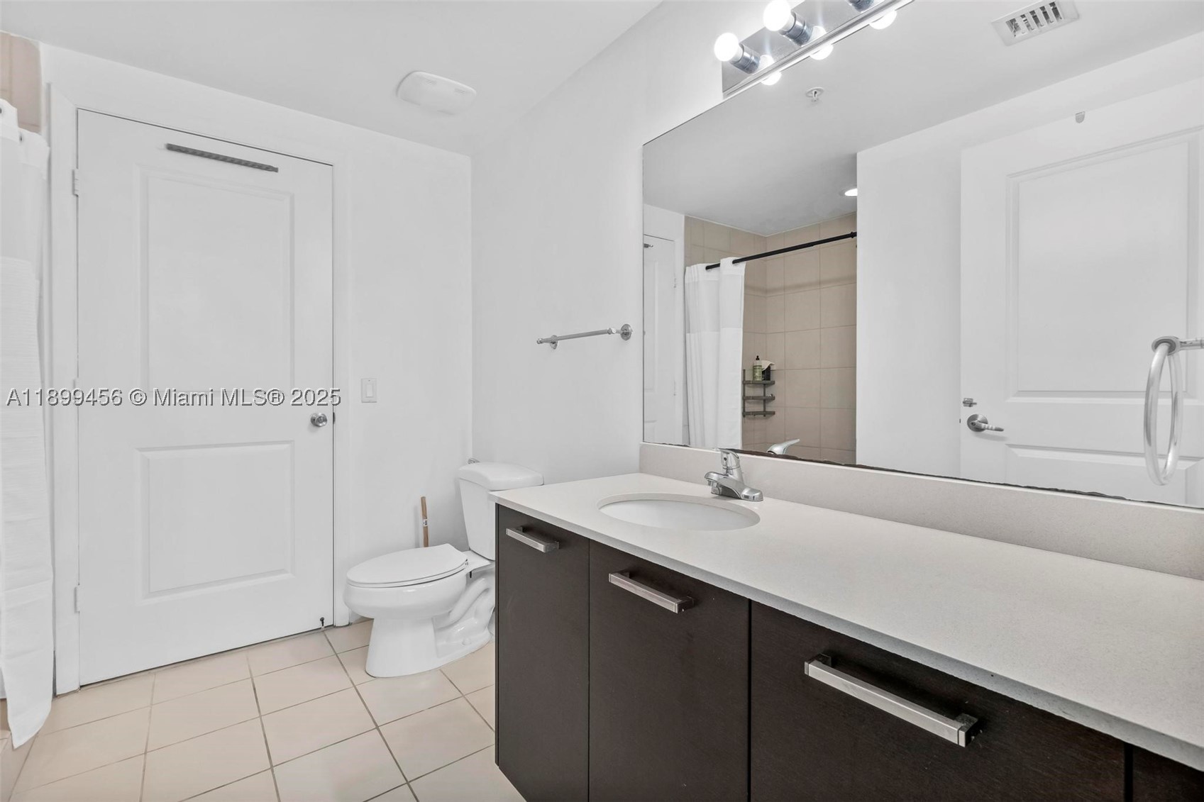 GALLERY ART CONDO - Residential