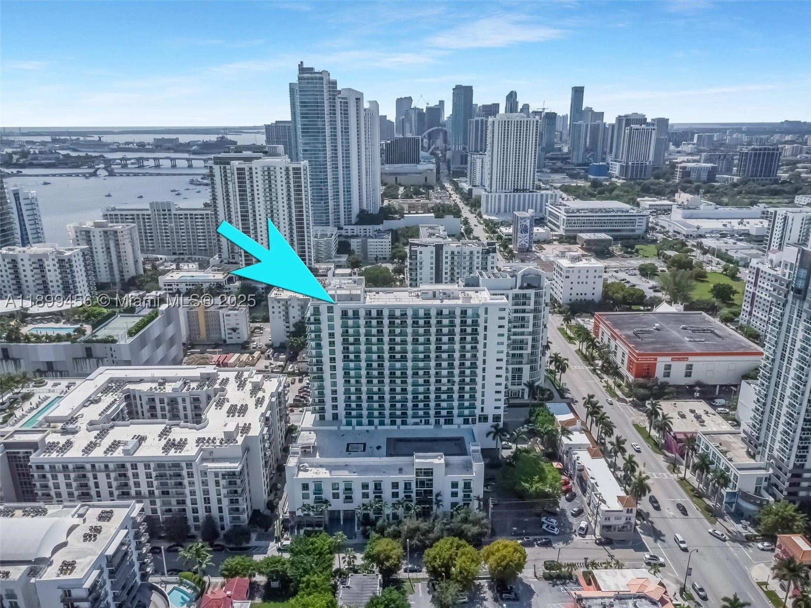 GALLERY ART CONDO - Residential