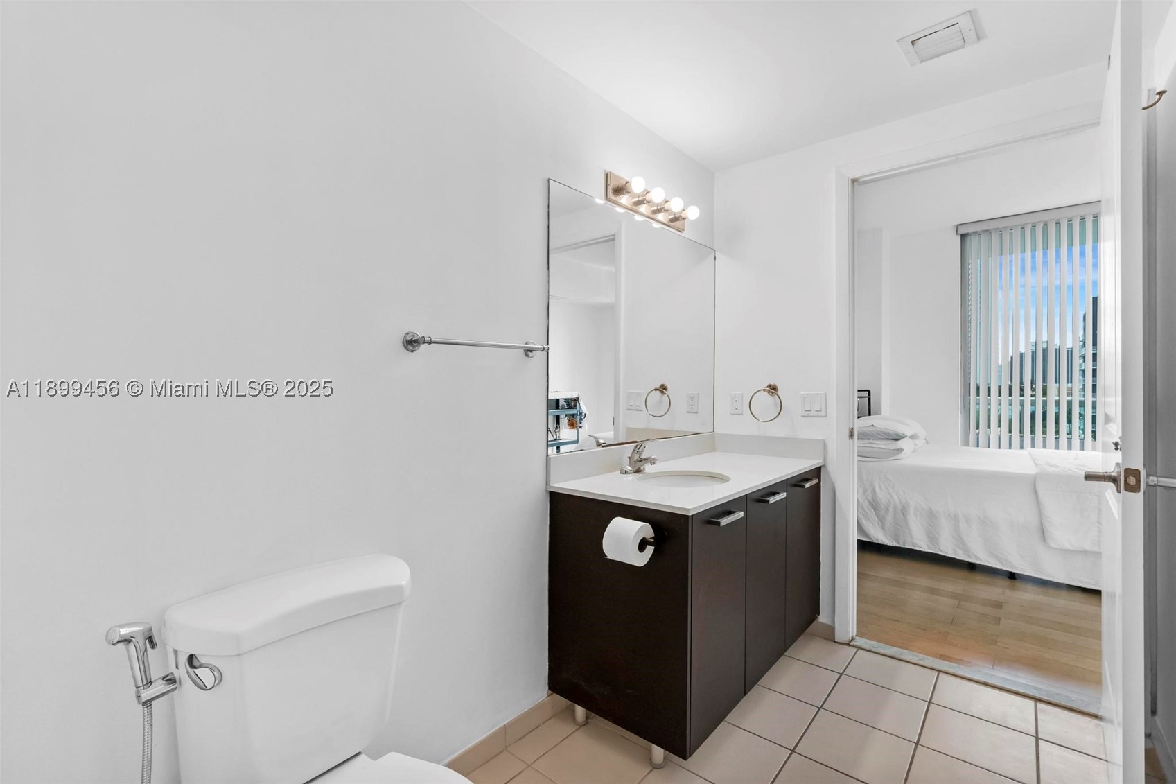GALLERY ART CONDO - Residential
