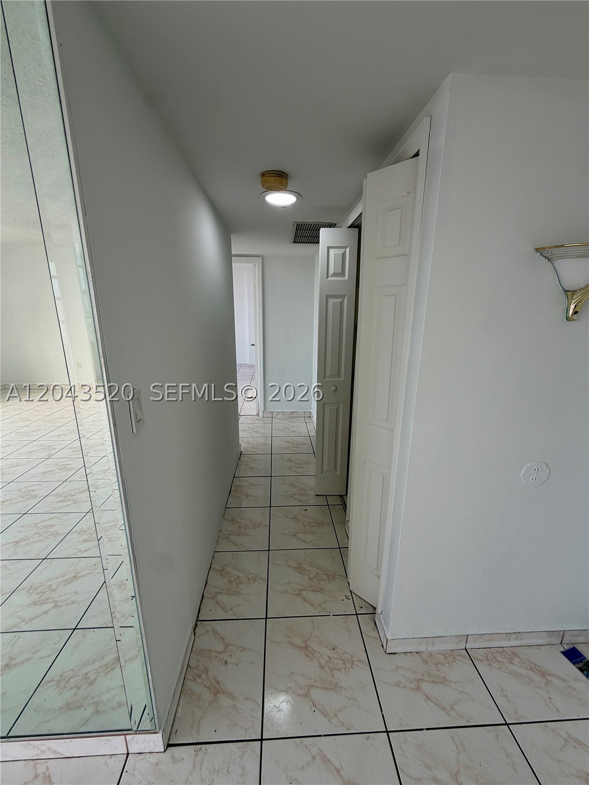 BUCKLEY TOWERS CONDO - EA - Residential