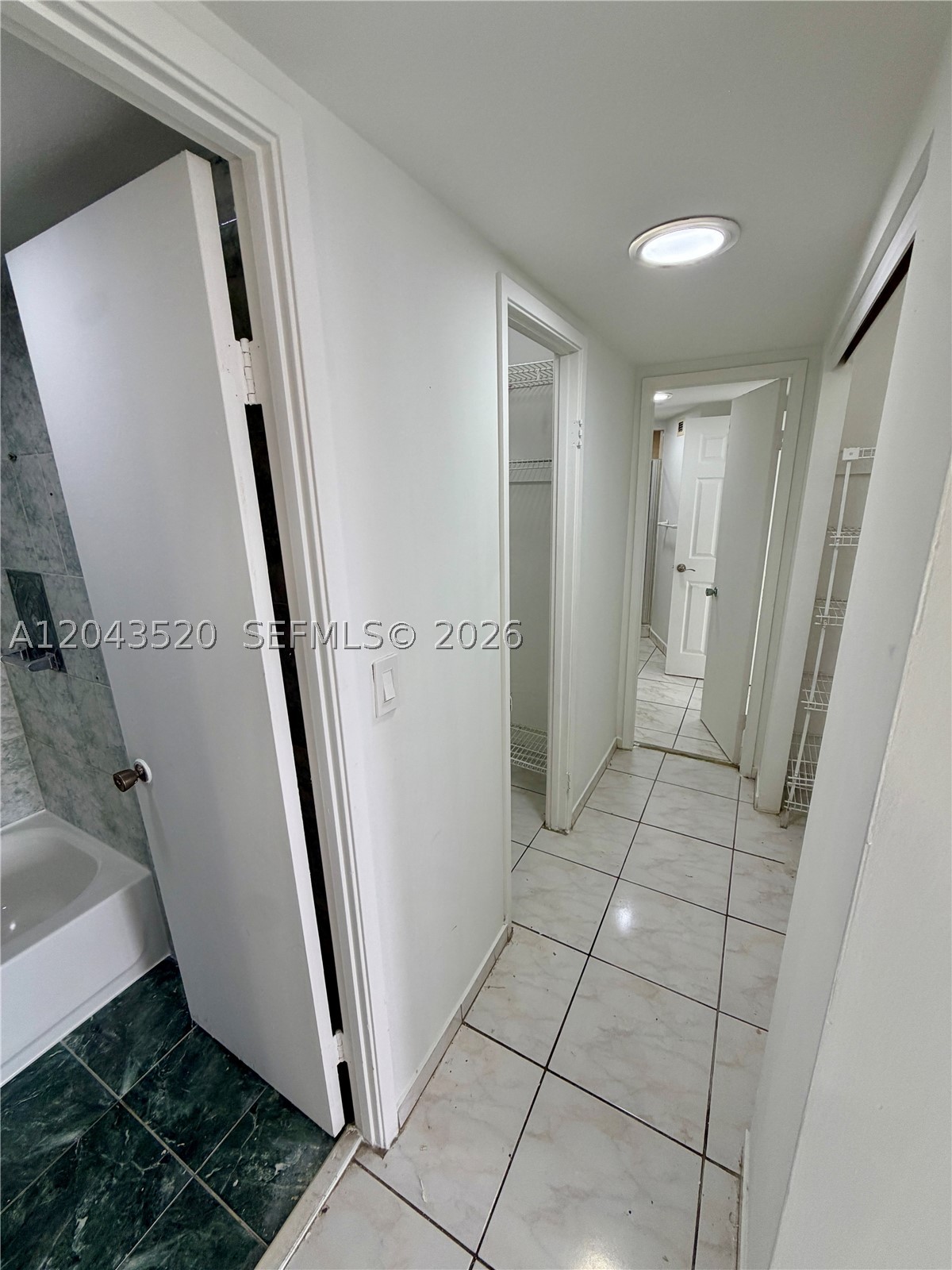 BUCKLEY TOWERS CONDO - EA - Residential