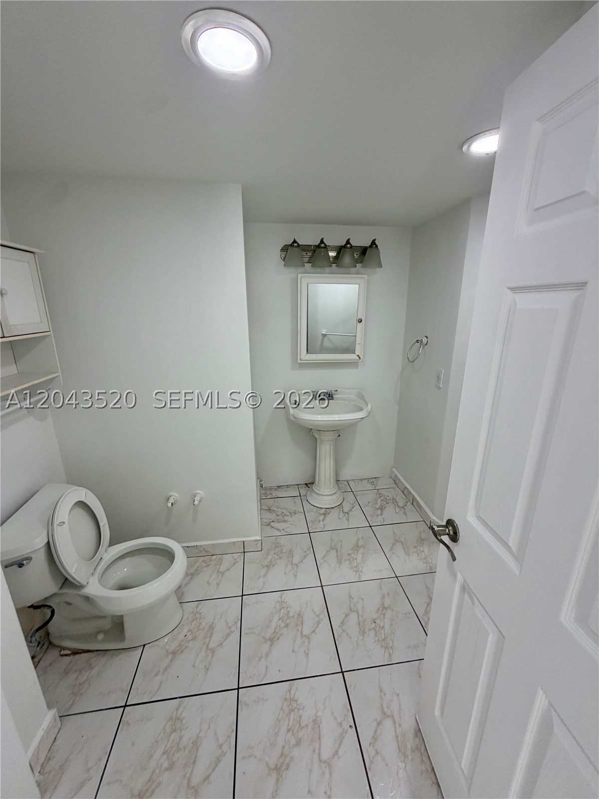 BUCKLEY TOWERS CONDO - EA - Residential