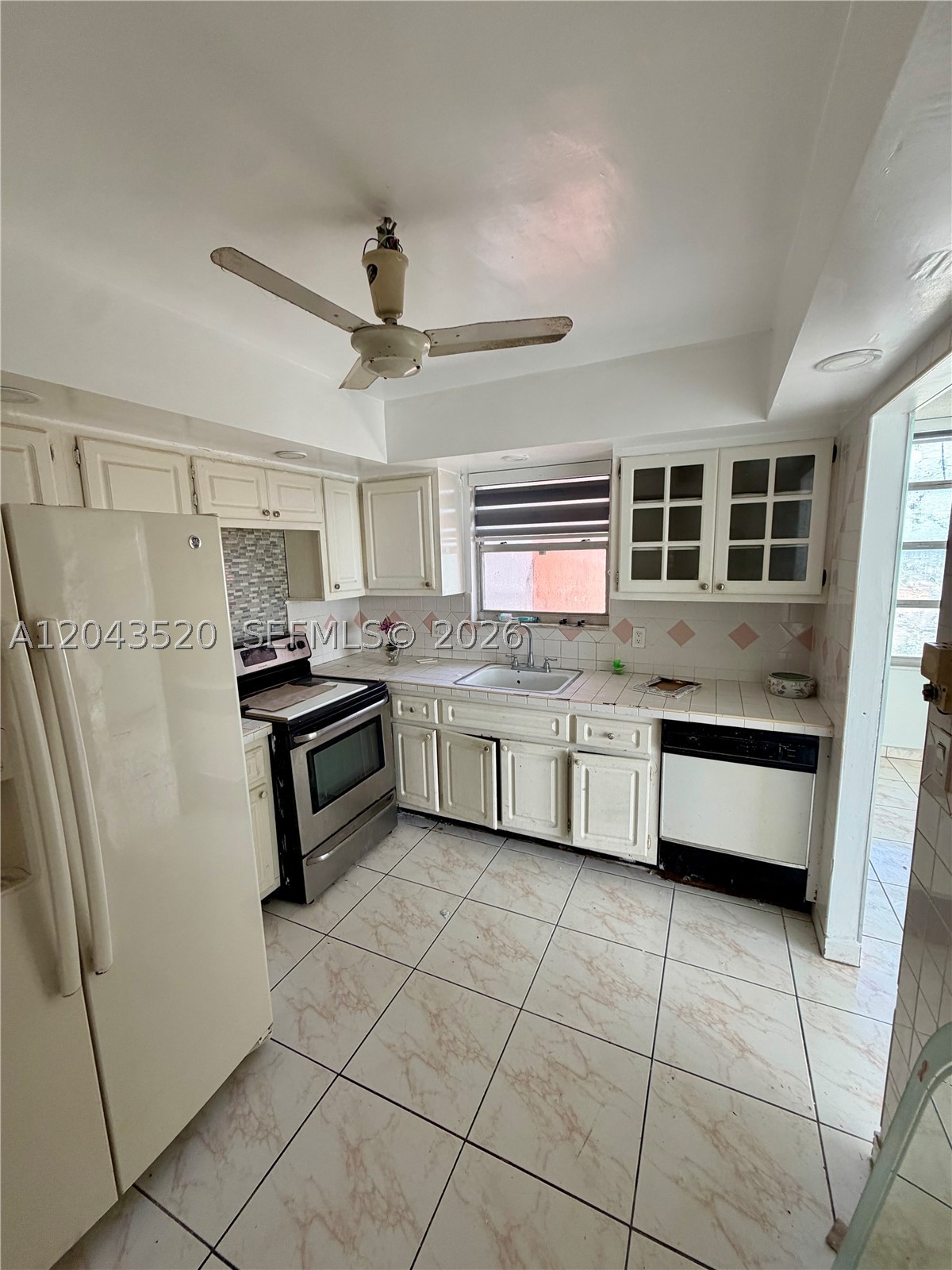 BUCKLEY TOWERS CONDO - EA - Residential