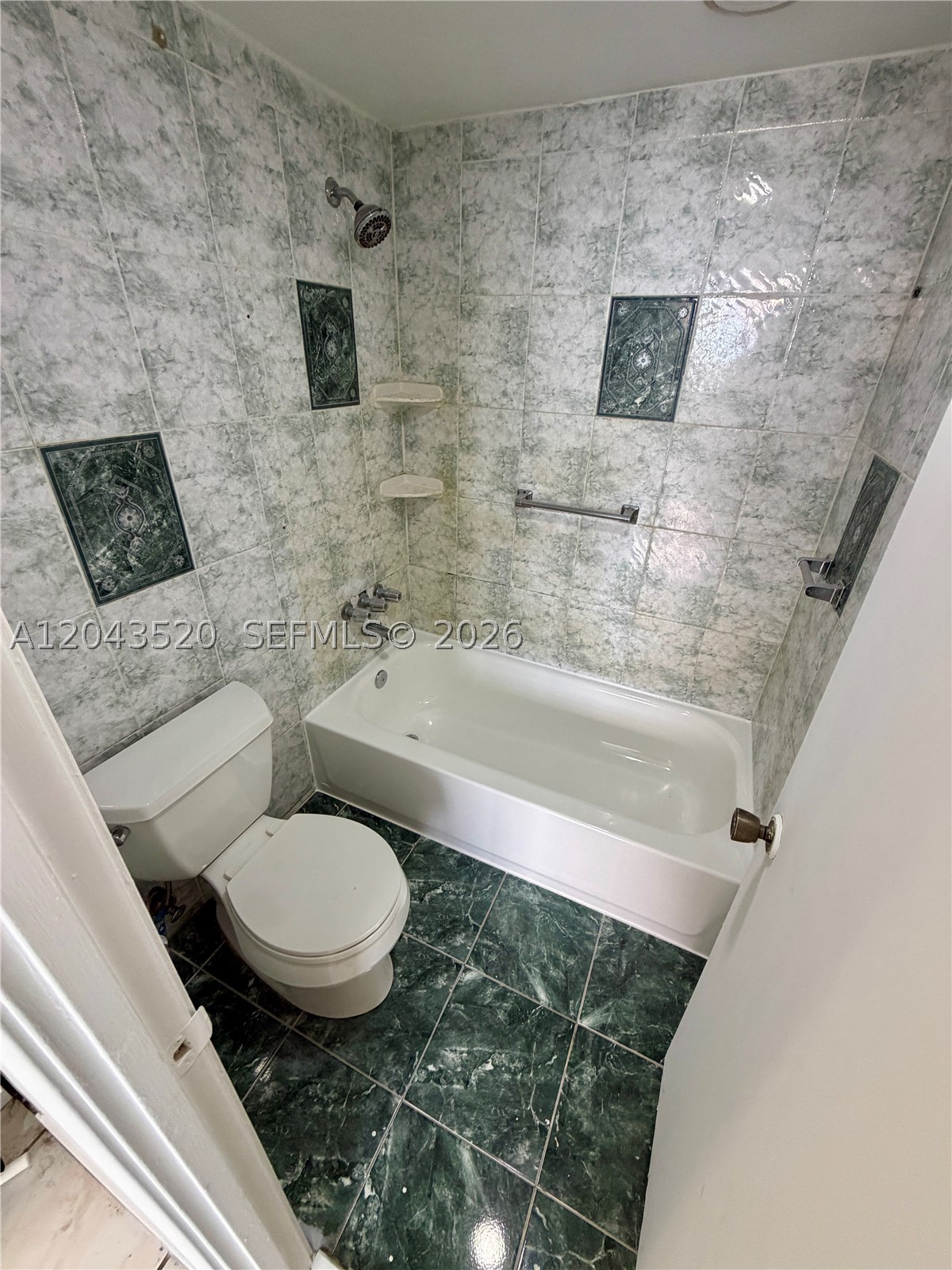 BUCKLEY TOWERS CONDO - EA - Residential