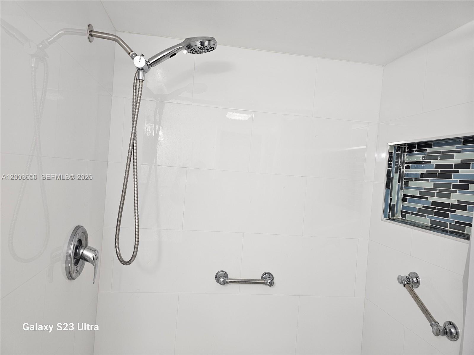BISCAYA IV CONDO - Residential