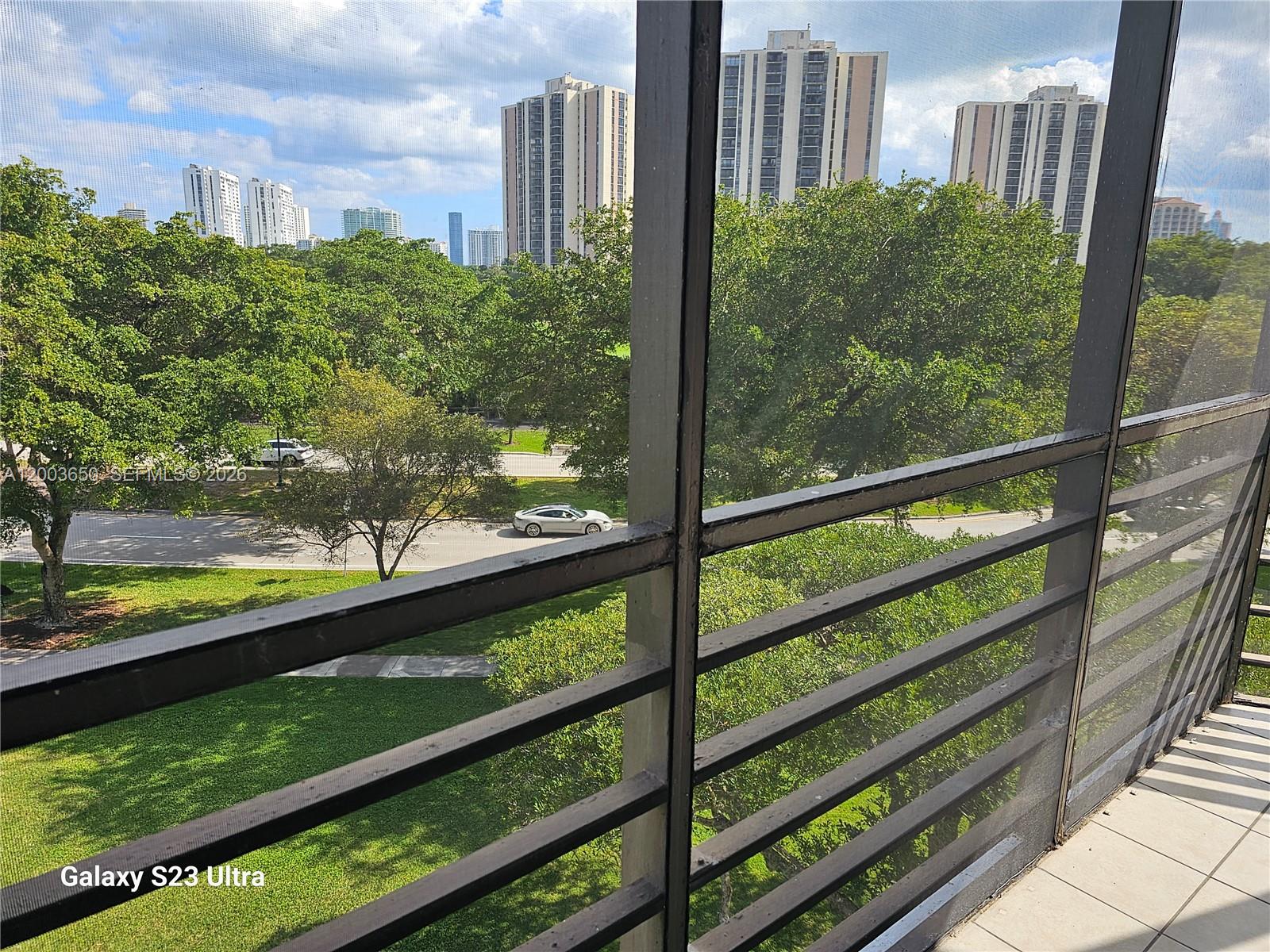 BISCAYA IV CONDO - Residential