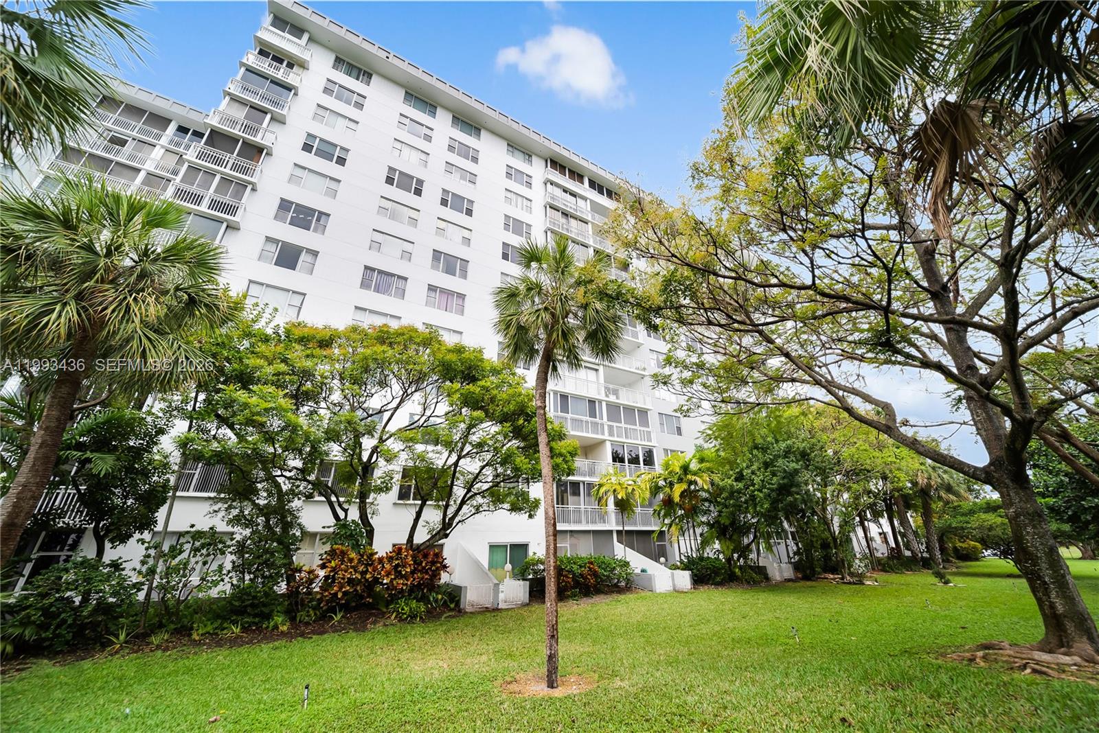 HILLCREST EAST NO 25 COND - Residential