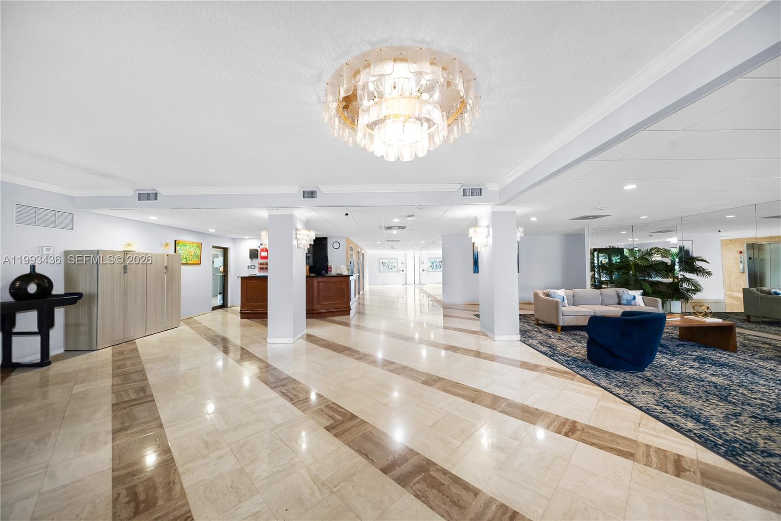 HILLCREST EAST NO 25 COND - Residential
