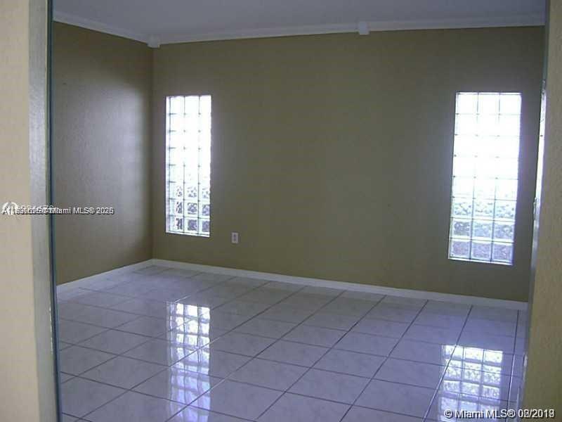 SAPPHIRE SHORES-SAPPHIRE - Residential Lease