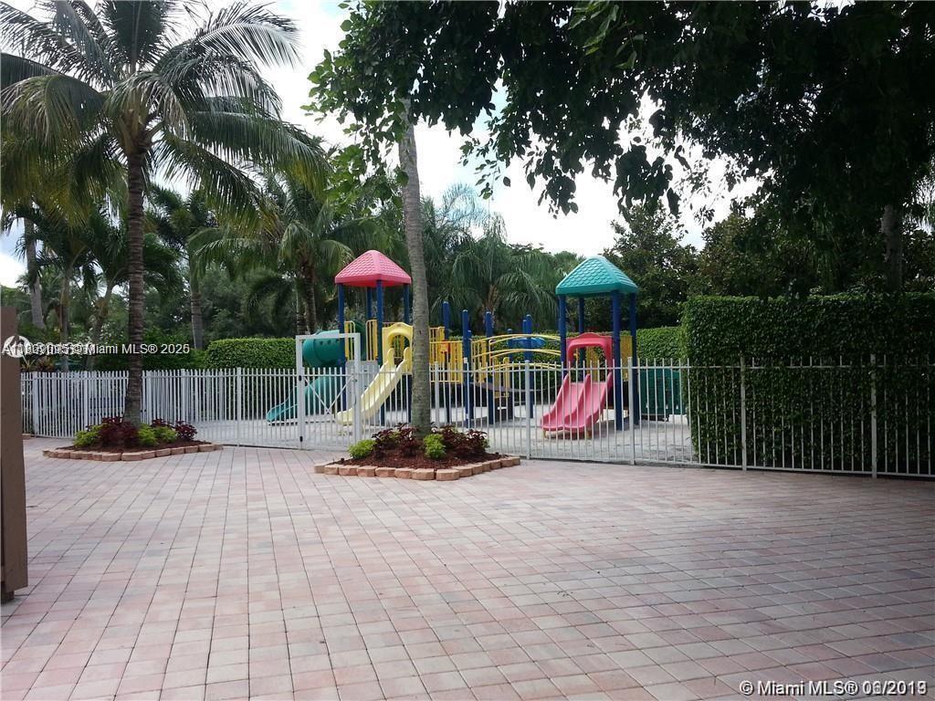 SAPPHIRE SHORES-SAPPHIRE - Residential Lease
