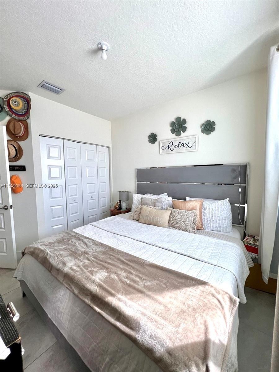 LANDMARK AT DORAL CONDO N - Residential