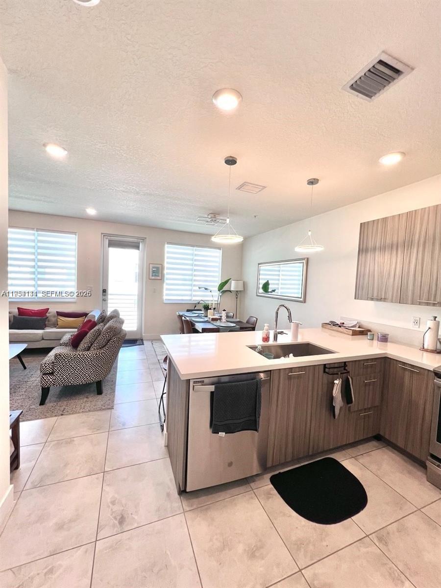 LANDMARK AT DORAL CONDO N - Residential
