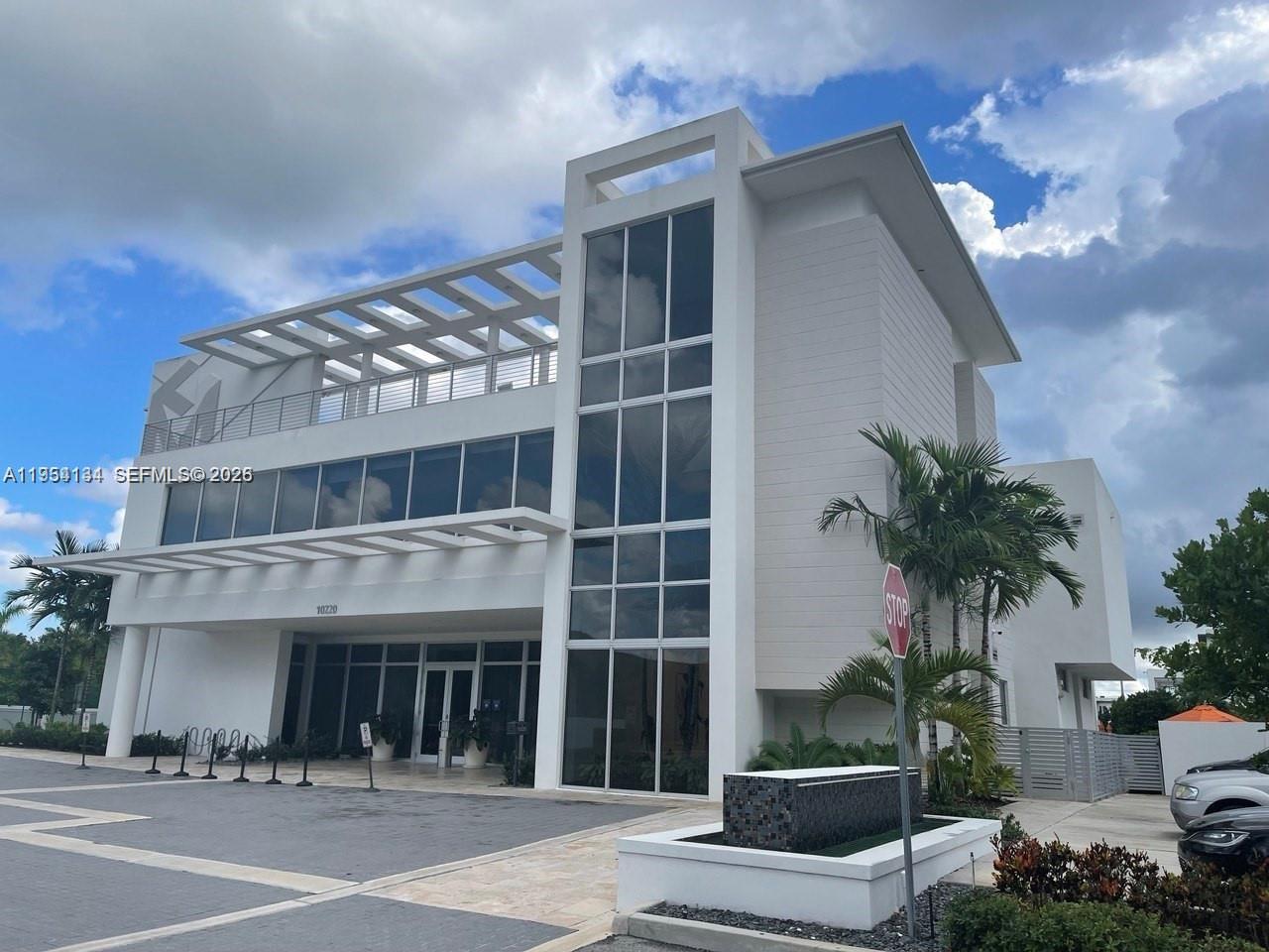 LANDMARK AT DORAL CONDO N - Residential
