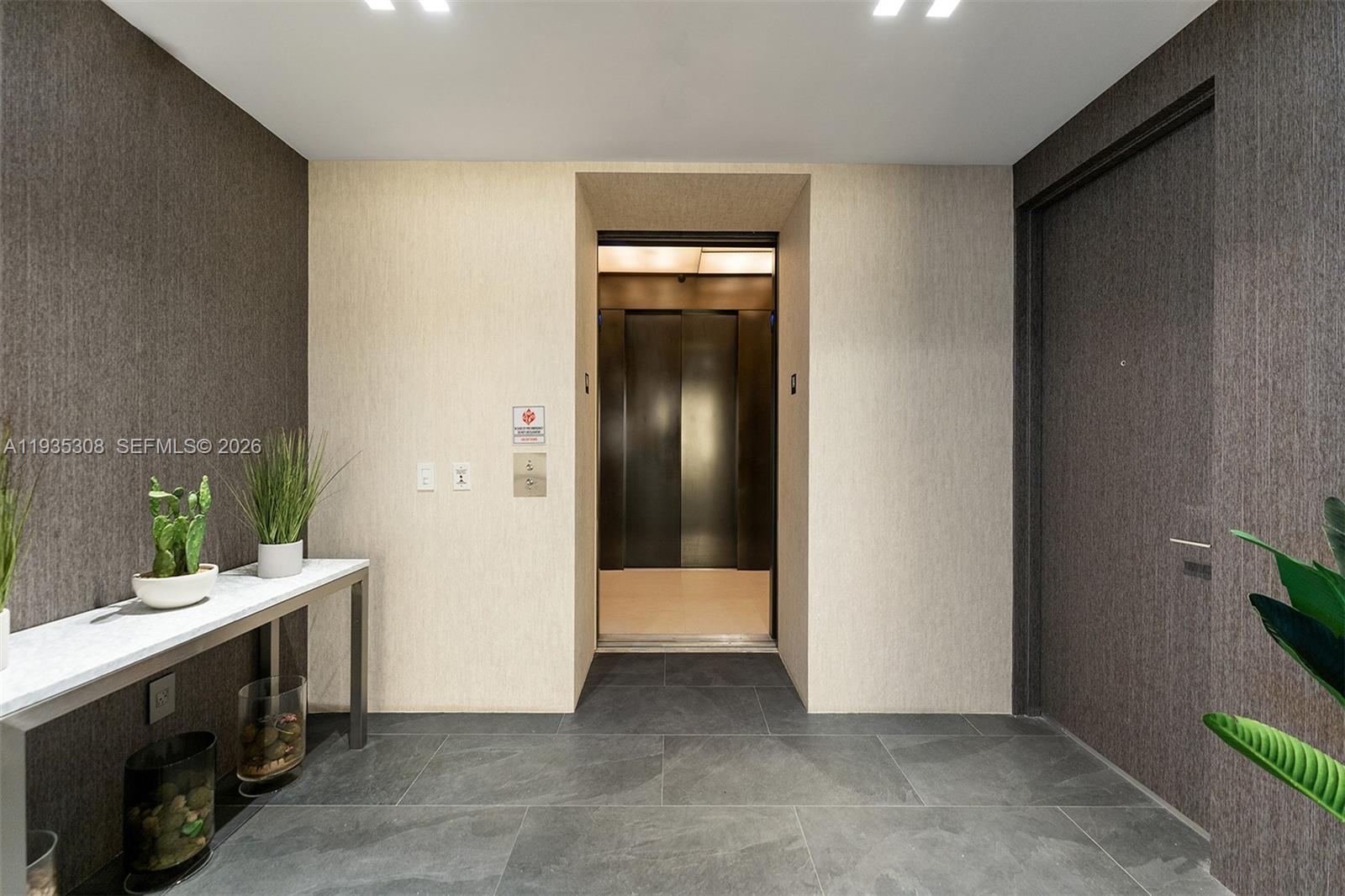 OCEANA BAL HARBOUR CONDO - Residential