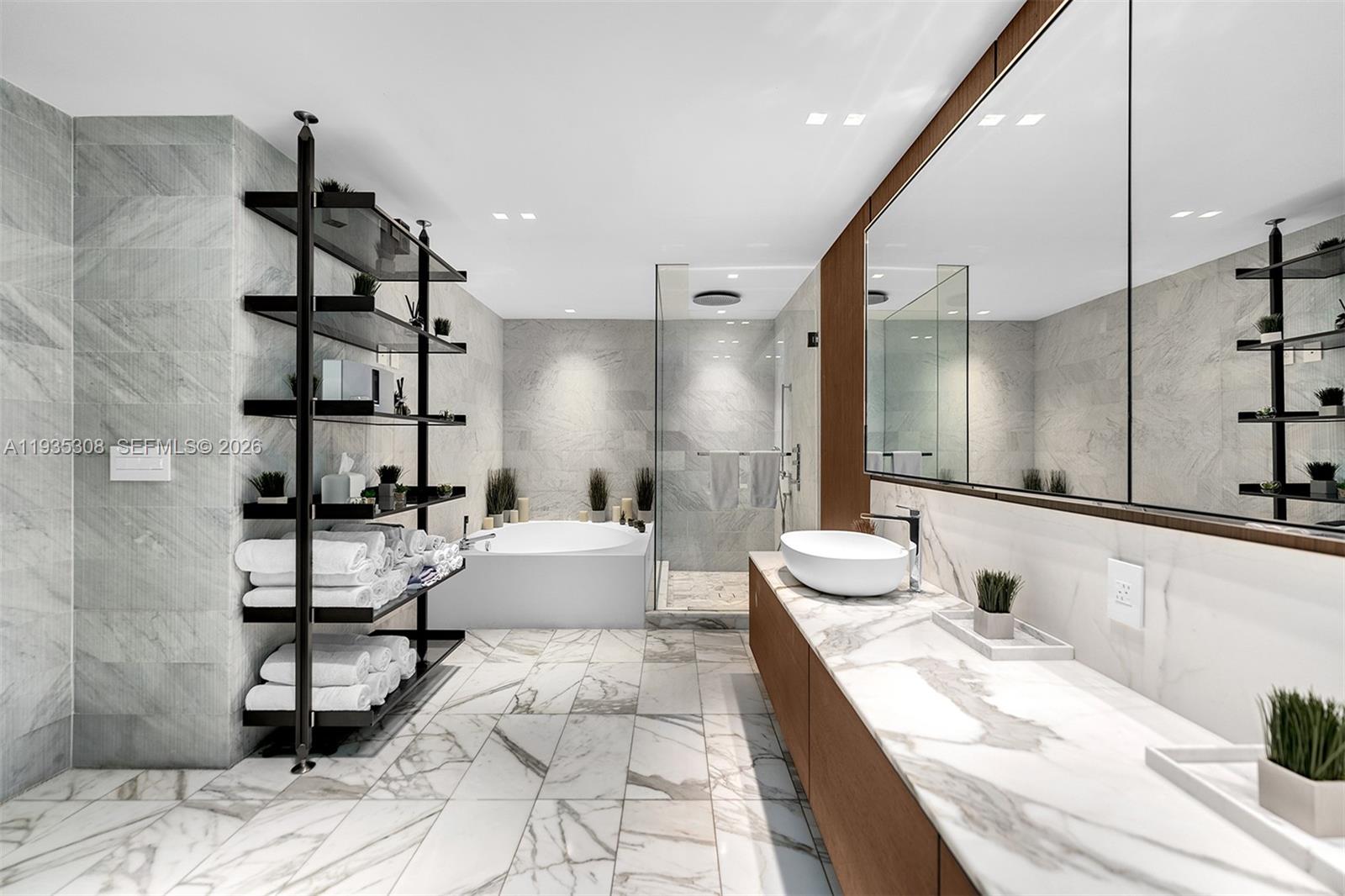 OCEANA BAL HARBOUR CONDO - Residential