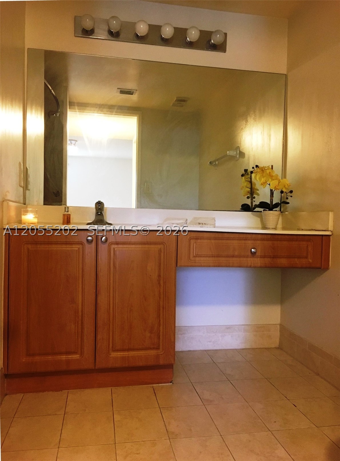 THE GREENS AT DORAL CONDO - Residential Lease