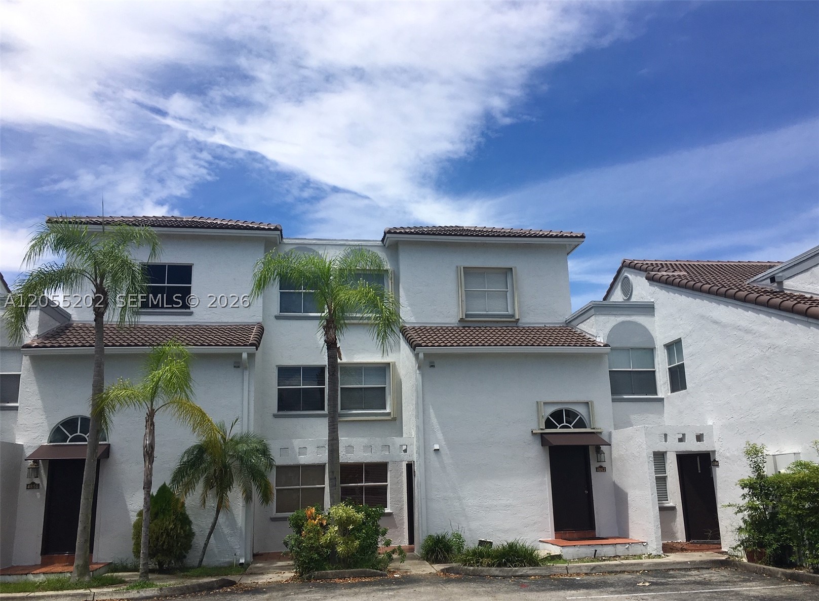 THE GREENS AT DORAL CONDO - Residential Lease