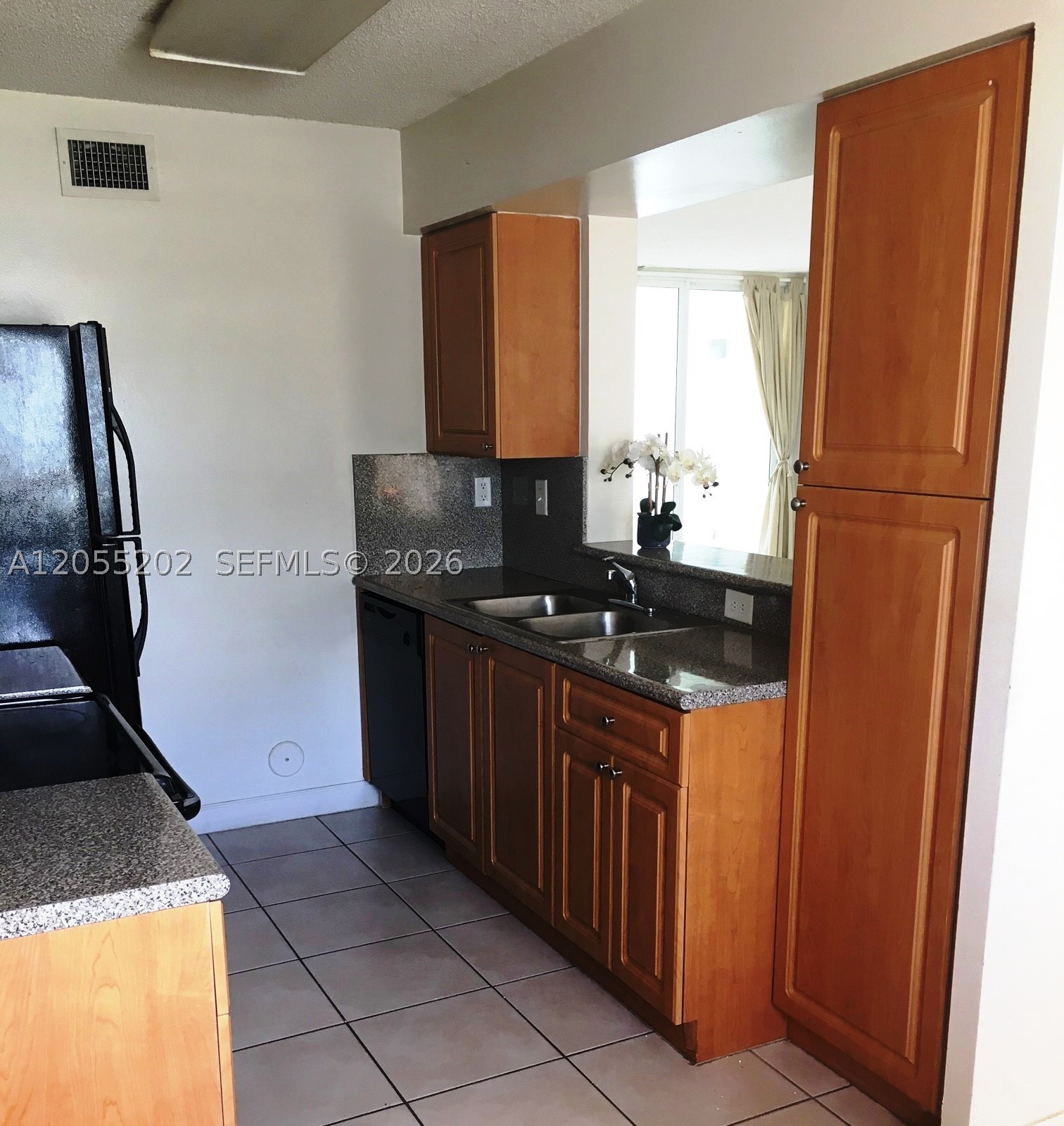 THE GREENS AT DORAL CONDO - Residential Lease